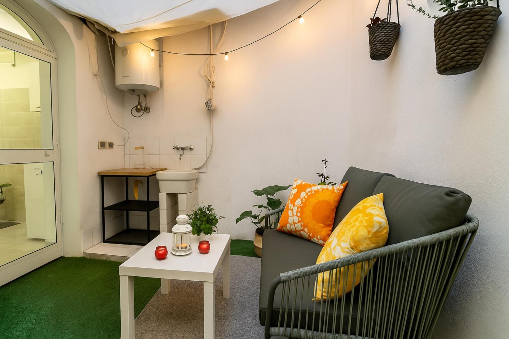 Giatì Studio - Cortile Privato & Metro