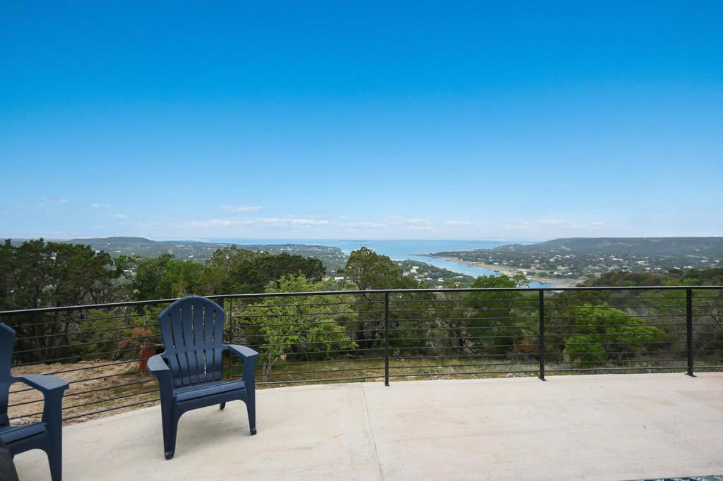 Lake Buchanan Retreat w/Hot-Tub