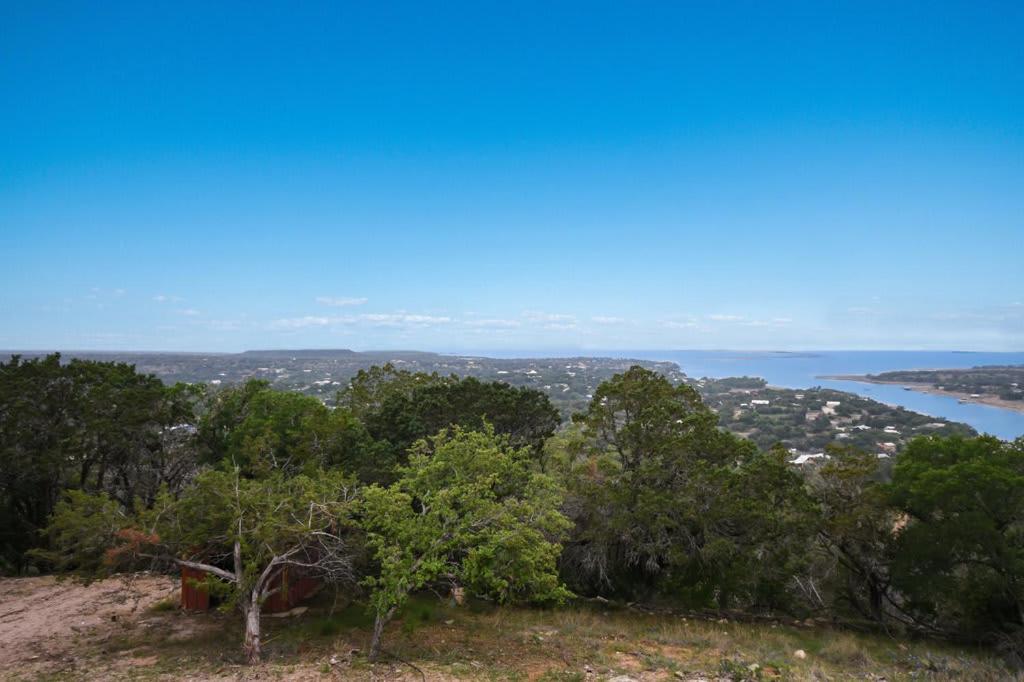 Lake Buchanan Retreat w/Hot-Tub