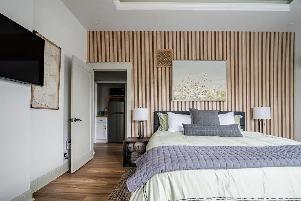 The Bank on Main St - Luxury Historic Suite on Main Street!