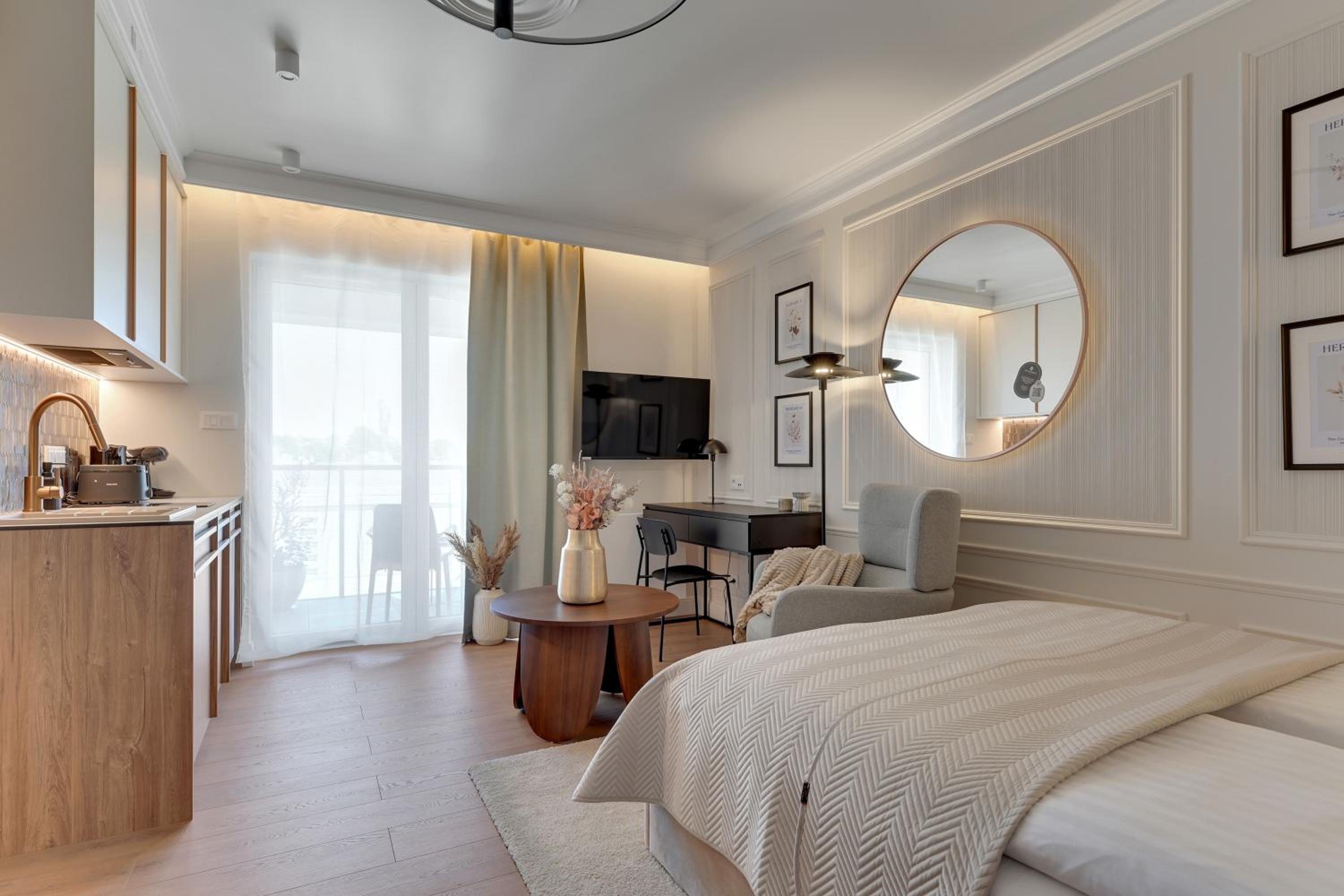 Perspektywa Apartment with balcony by Lion Apartments