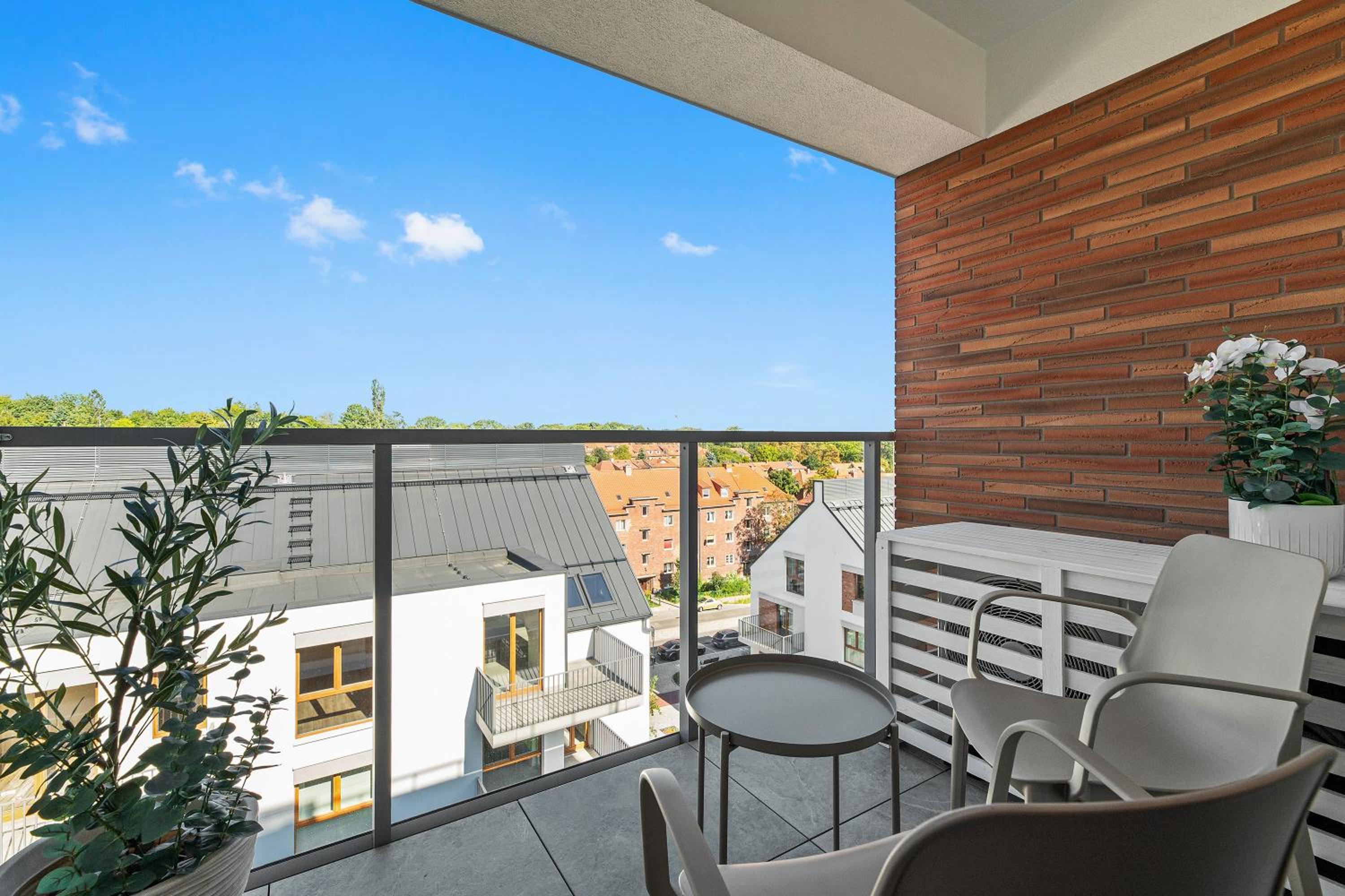Perspektywa Apartment with balcony by Lion Apartments