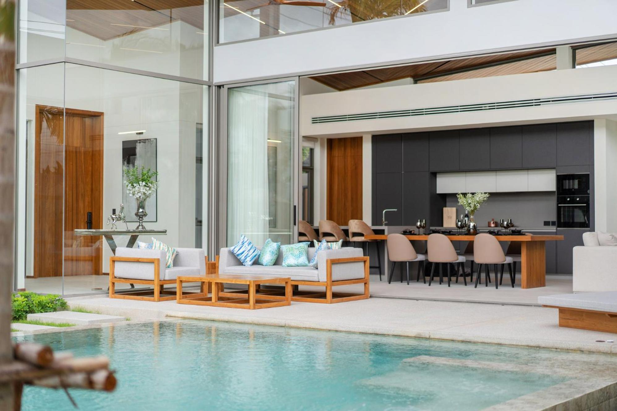 Modern 4BR Private Pool Villa near Bangtao Beach- Zenithy A2 by Warm Plus