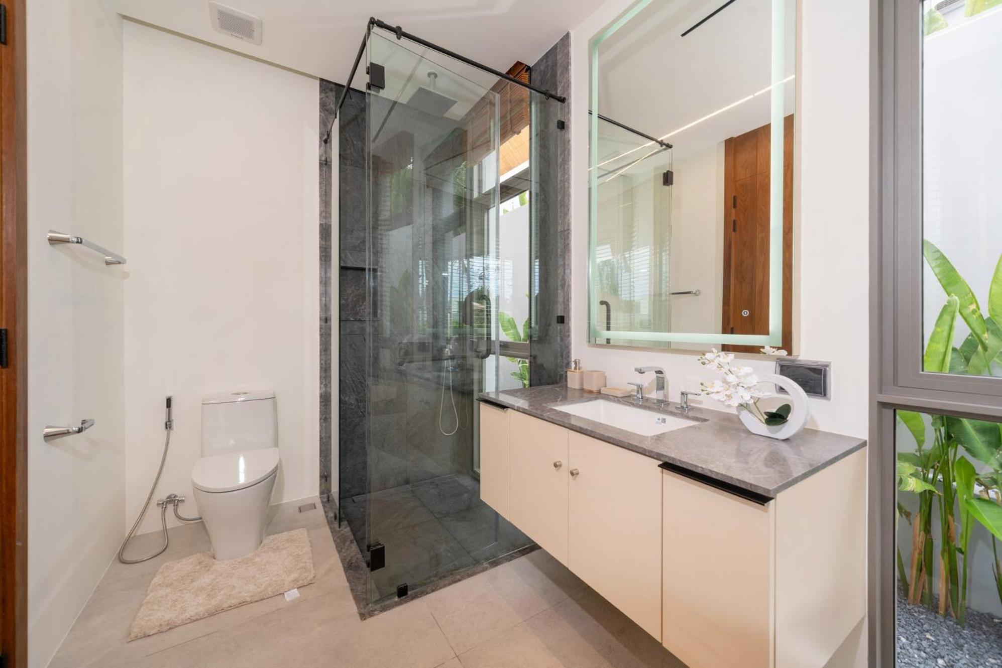 Modern 4BR Private Pool Villa near Bangtao Beach- Zenithy A2 by Warm Plus