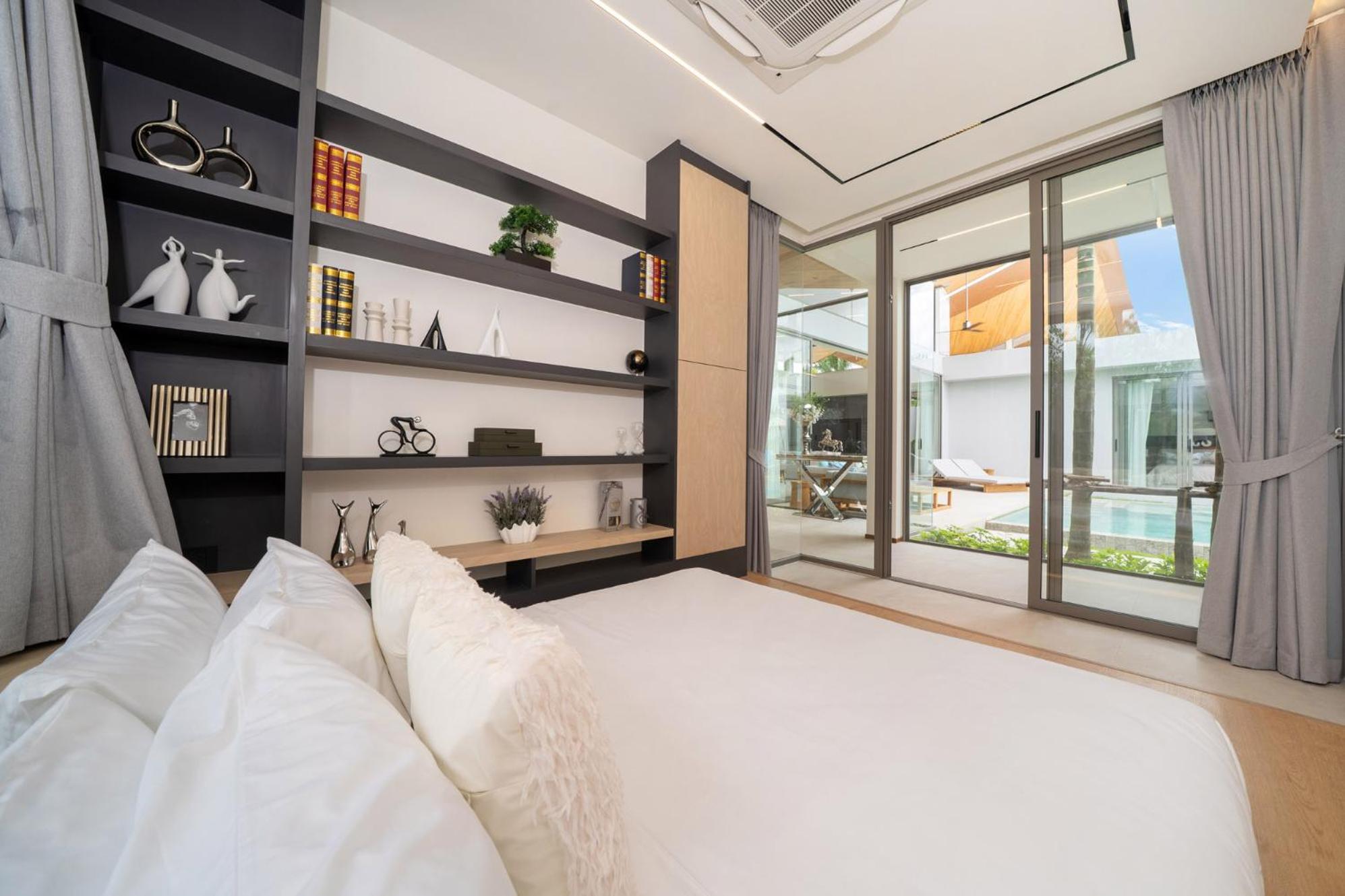 Modern 4BR Private Pool Villa near Bangtao Beach- Zenithy A2 by Warm Plus