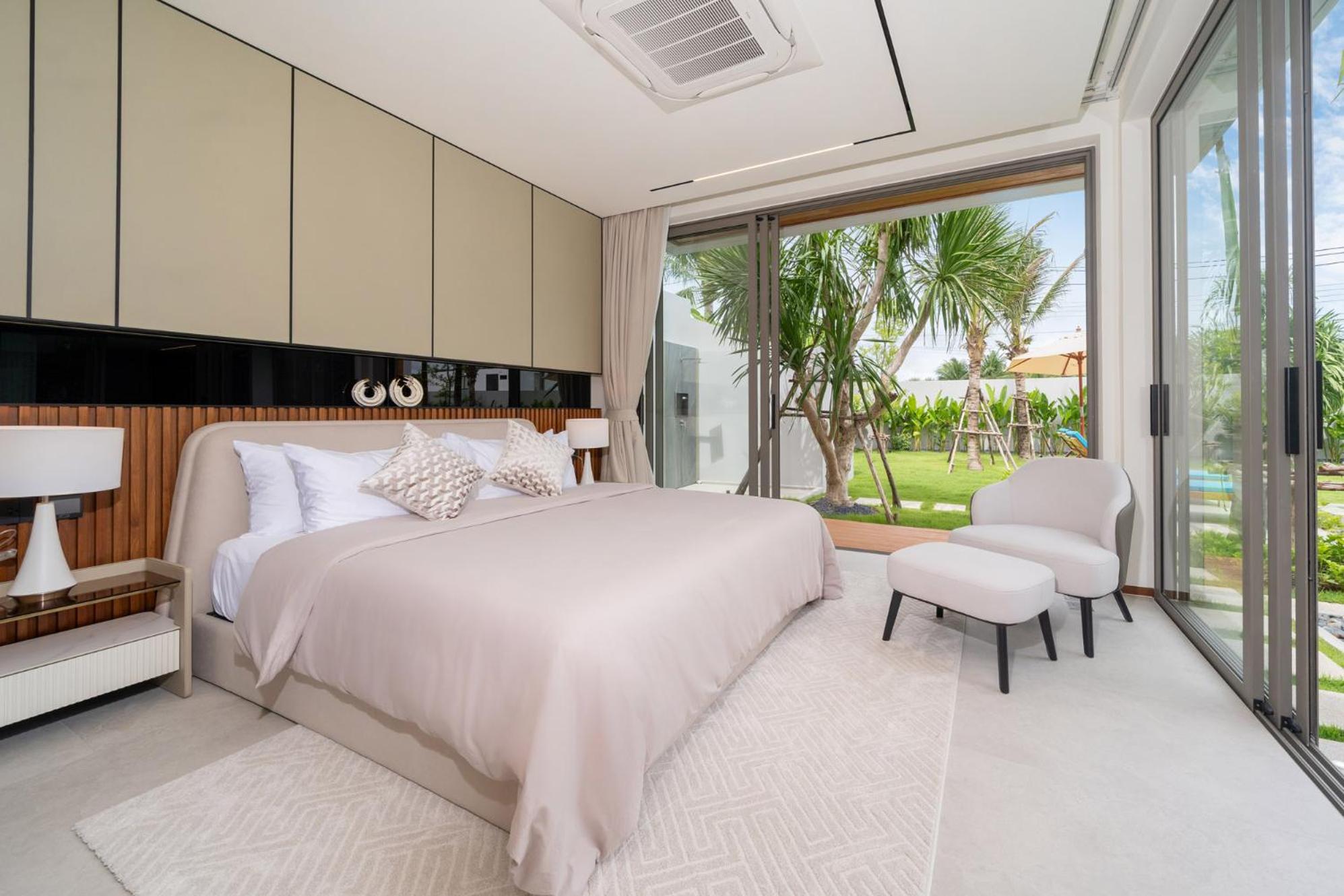 Modern 4BR Private Pool Villa near Bangtao Beach- Zenithy A2 by Warm Plus