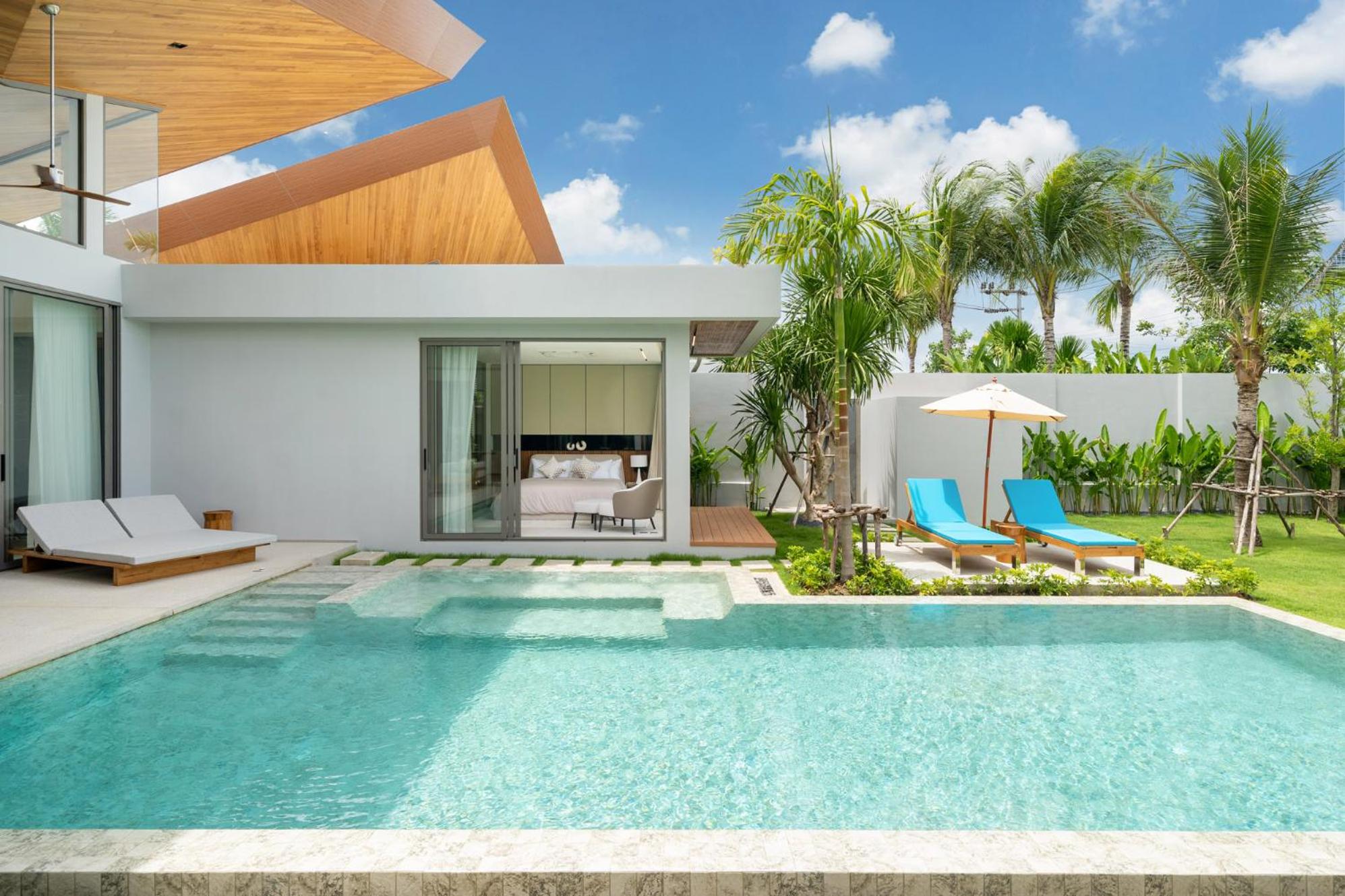 Modern 4BR Private Pool Villa near Bangtao Beach- Zenithy A2 by Warm Plus
