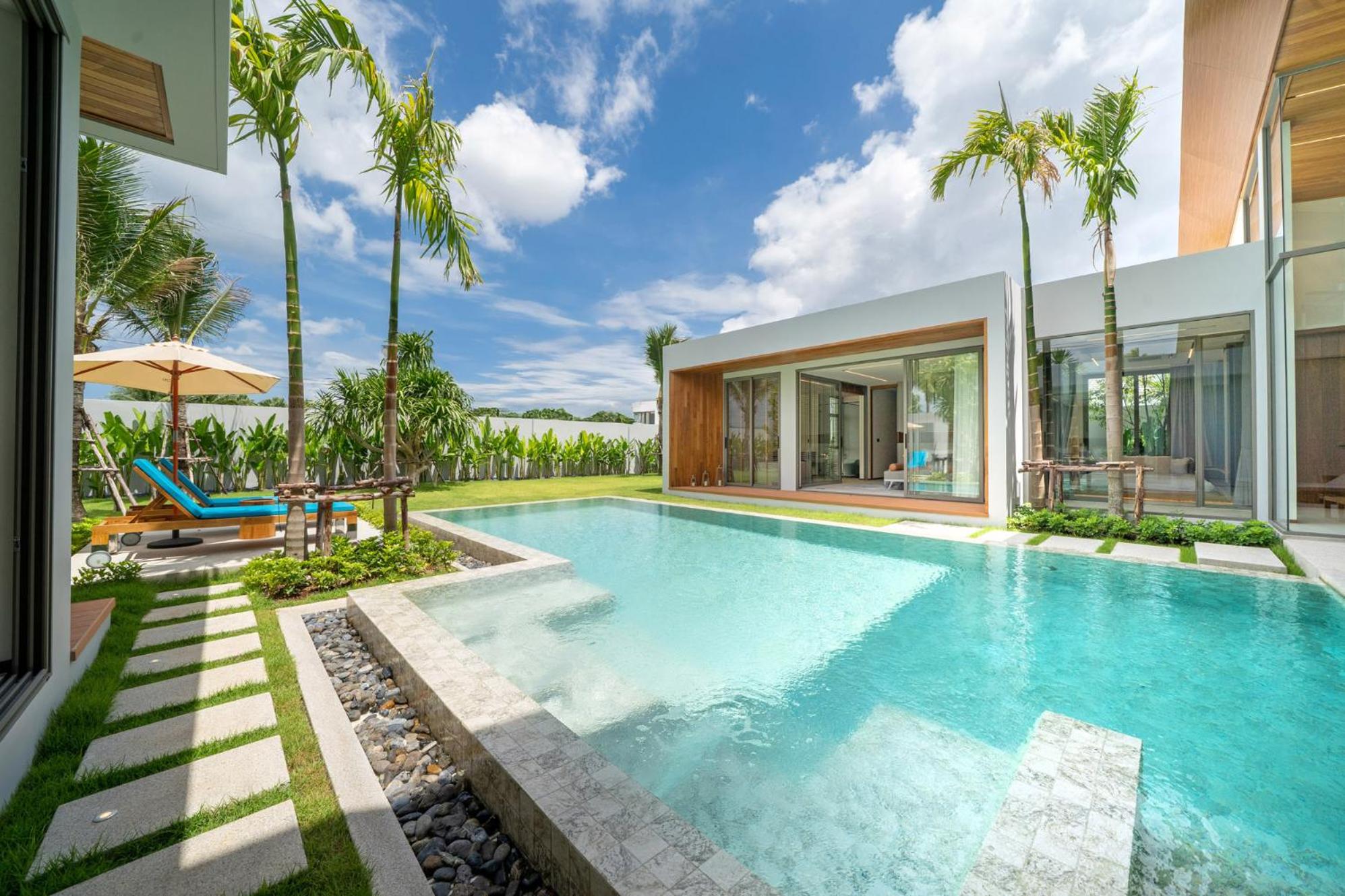 Modern 4BR Private Pool Villa near Bangtao Beach- Zenithy A2 by Warm Plus