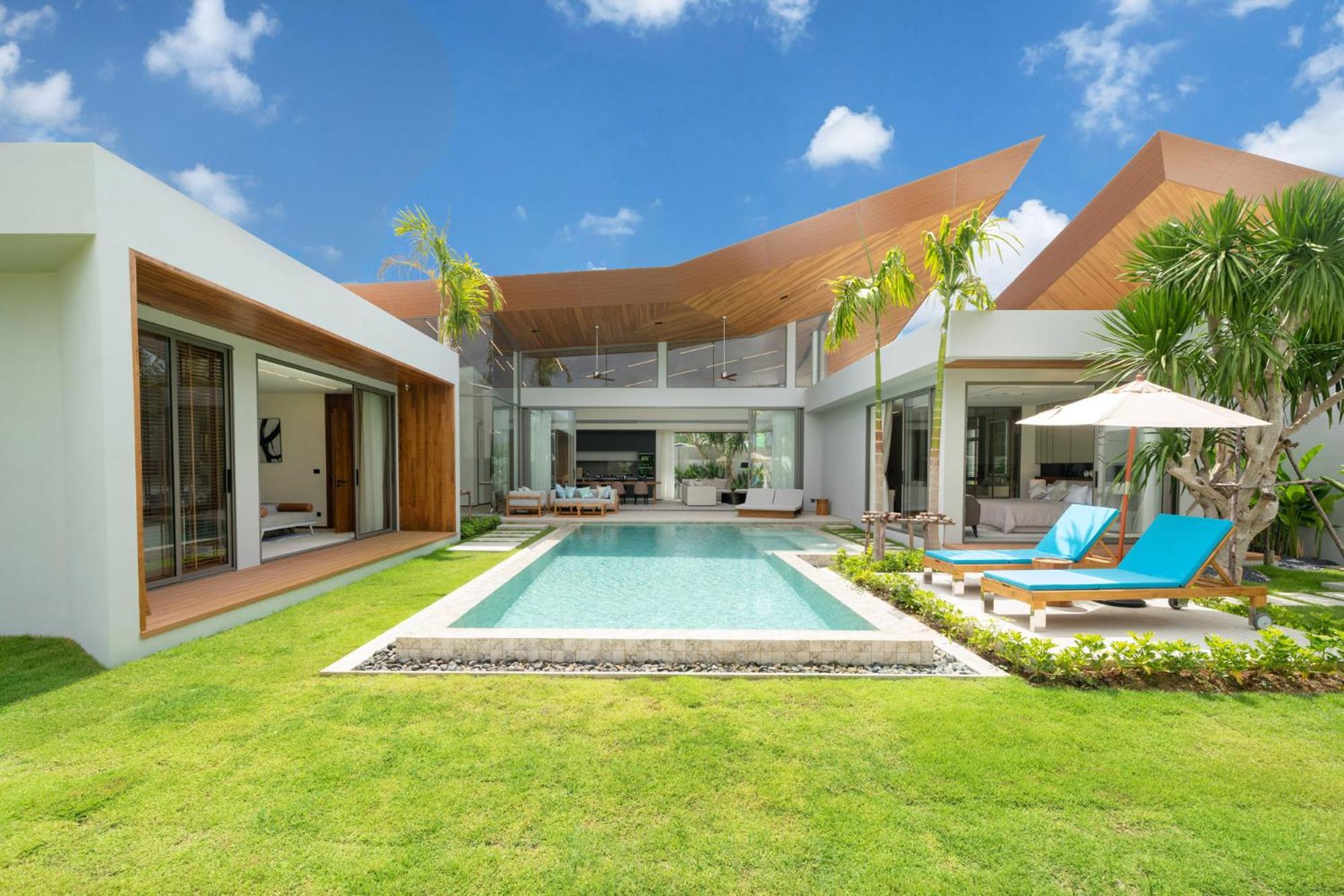 Modern 4BR Private Pool Villa near Bangtao Beach- Zenithy A2 by Warm Plus