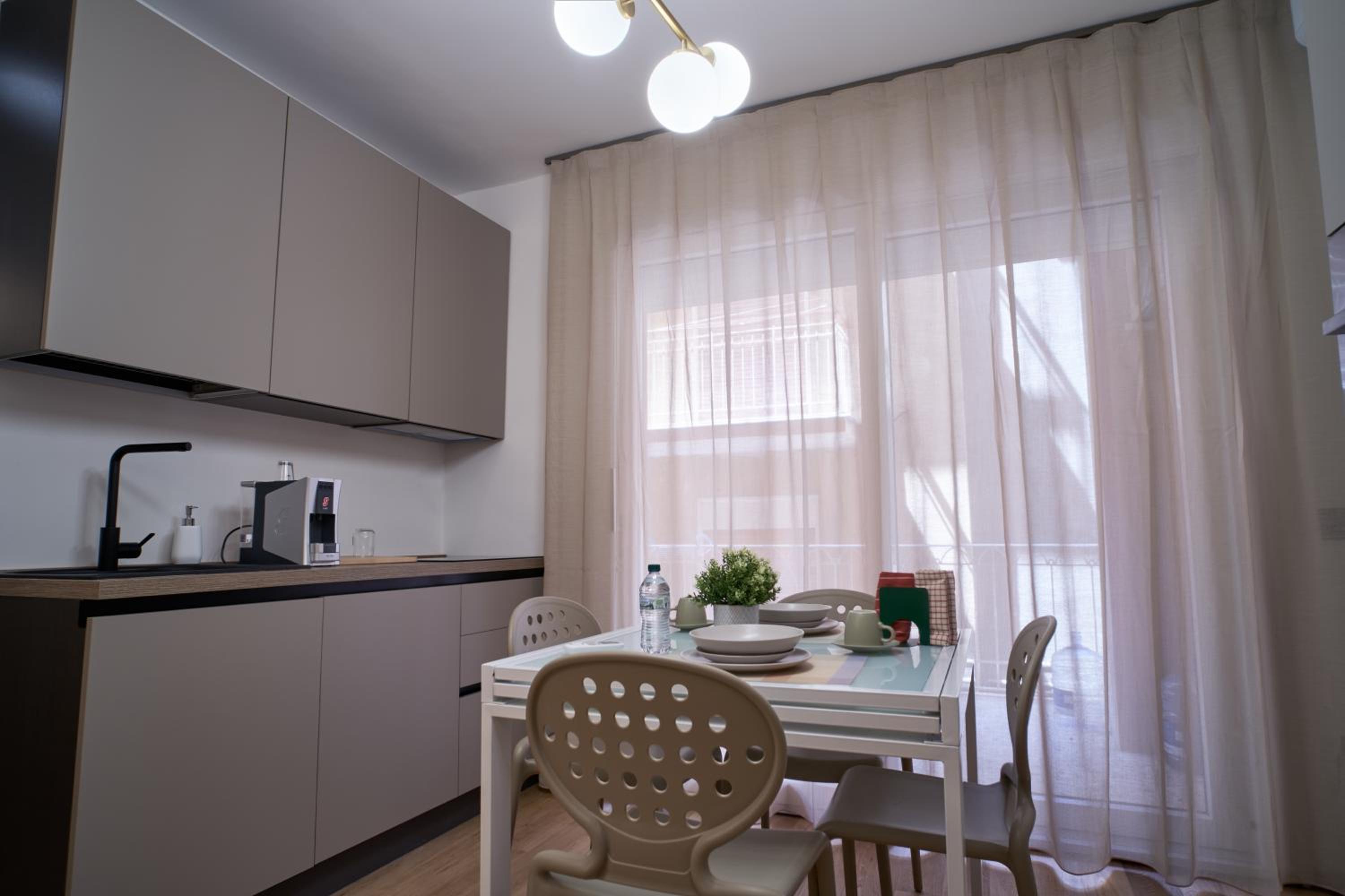 Antifemo - Cairoli Apartments