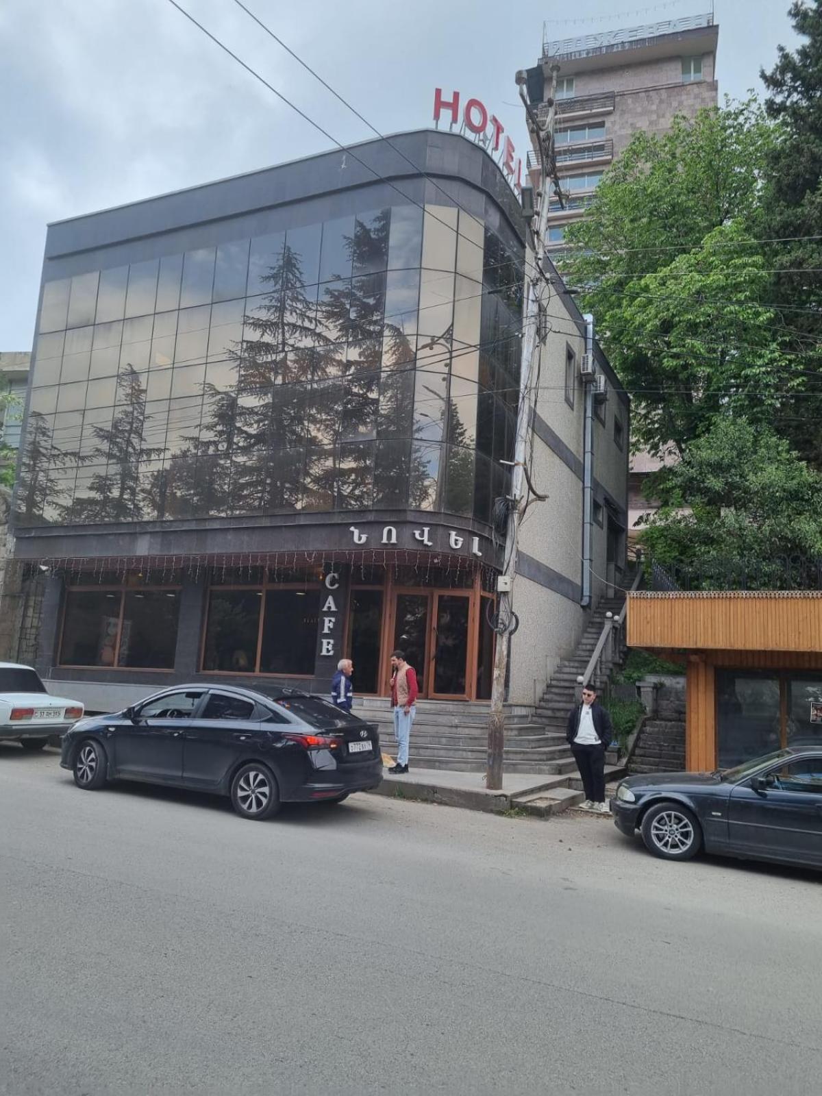 Lot Hotel