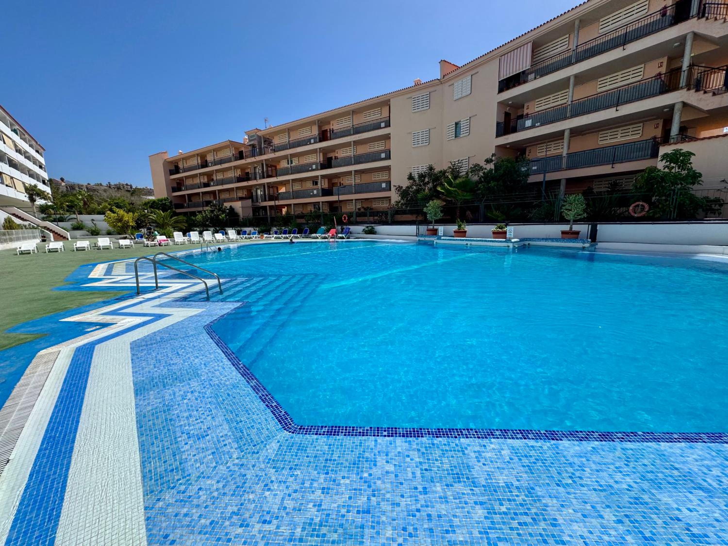 Vibrant Seaside Apartment in Central Los Cristianos