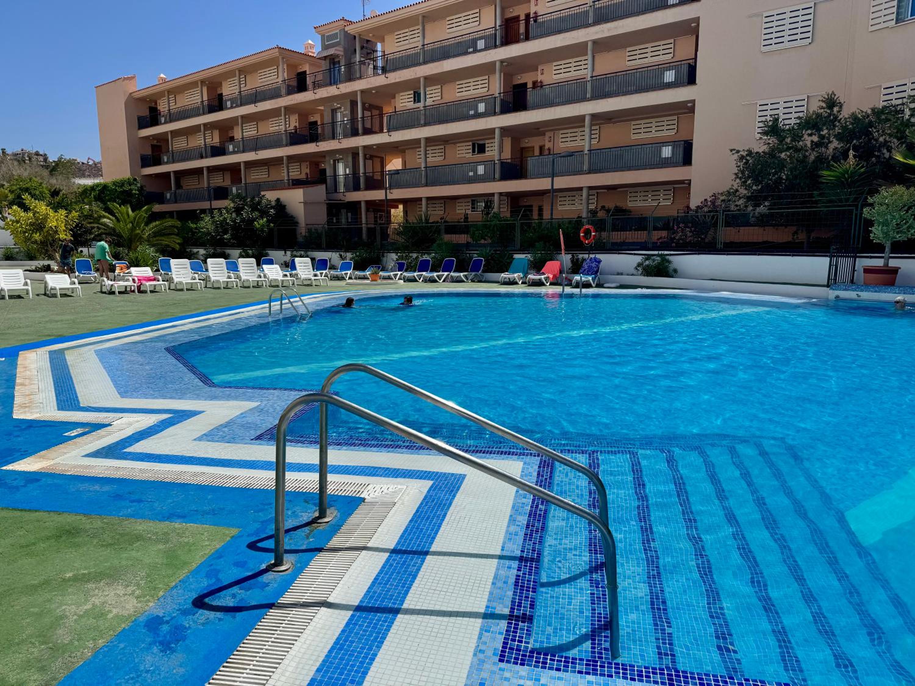 Vibrant Seaside Apartment in Central Los Cristianos