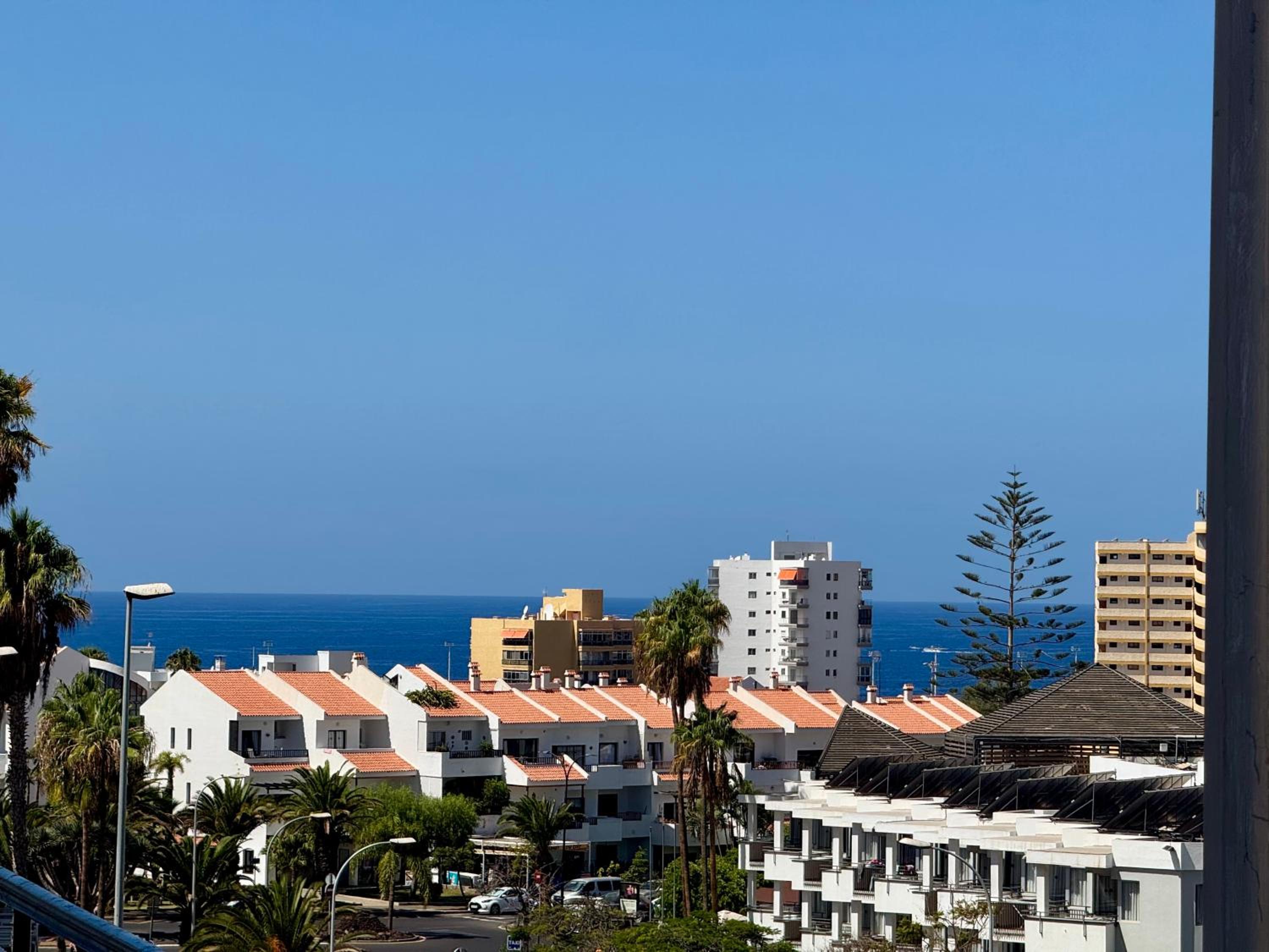 Vibrant Seaside Apartment in Central Los Cristianos