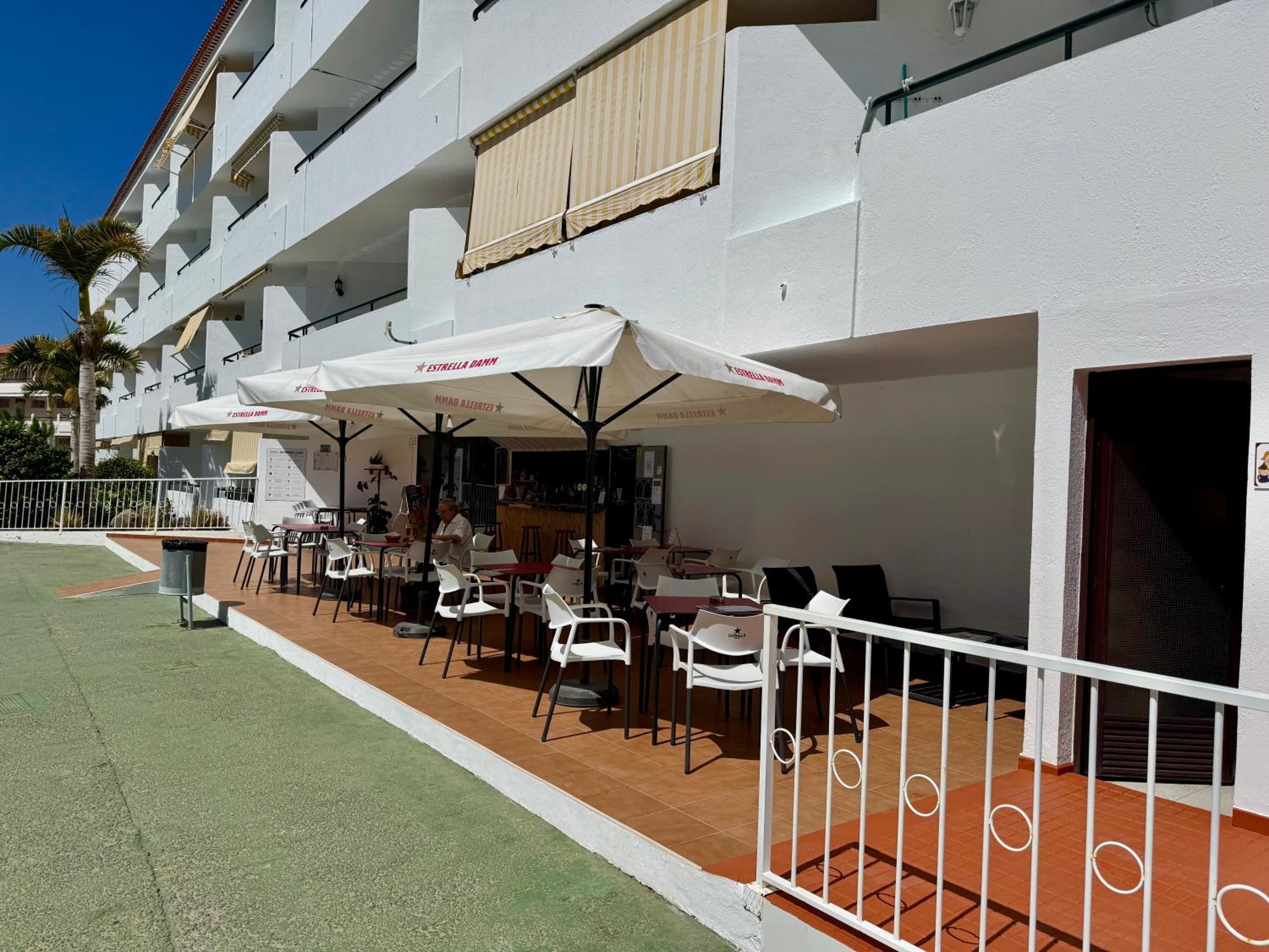 Vibrant Seaside Apartment in Central Los Cristianos
