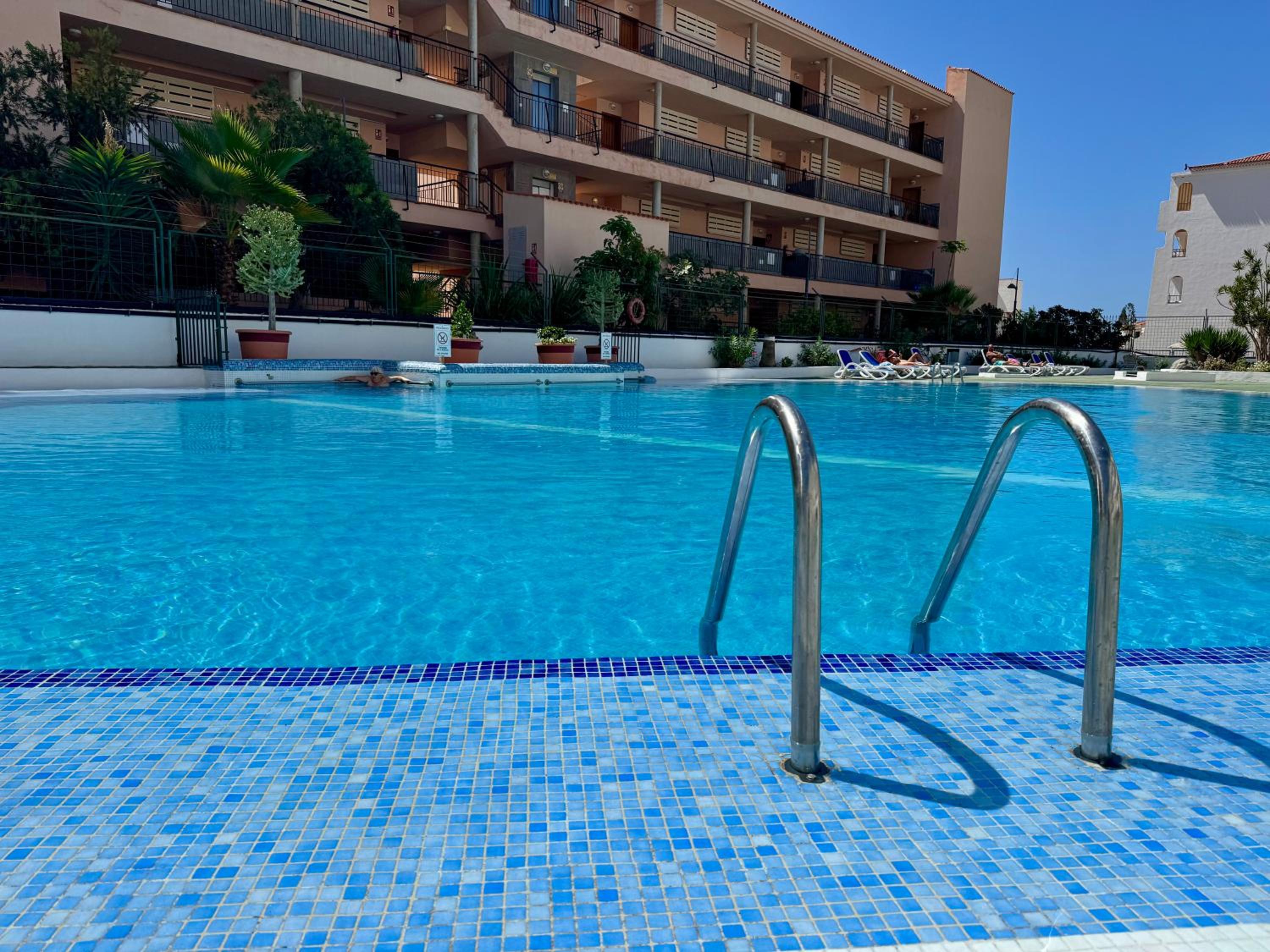 Vibrant Seaside Apartment in Central Los Cristianos