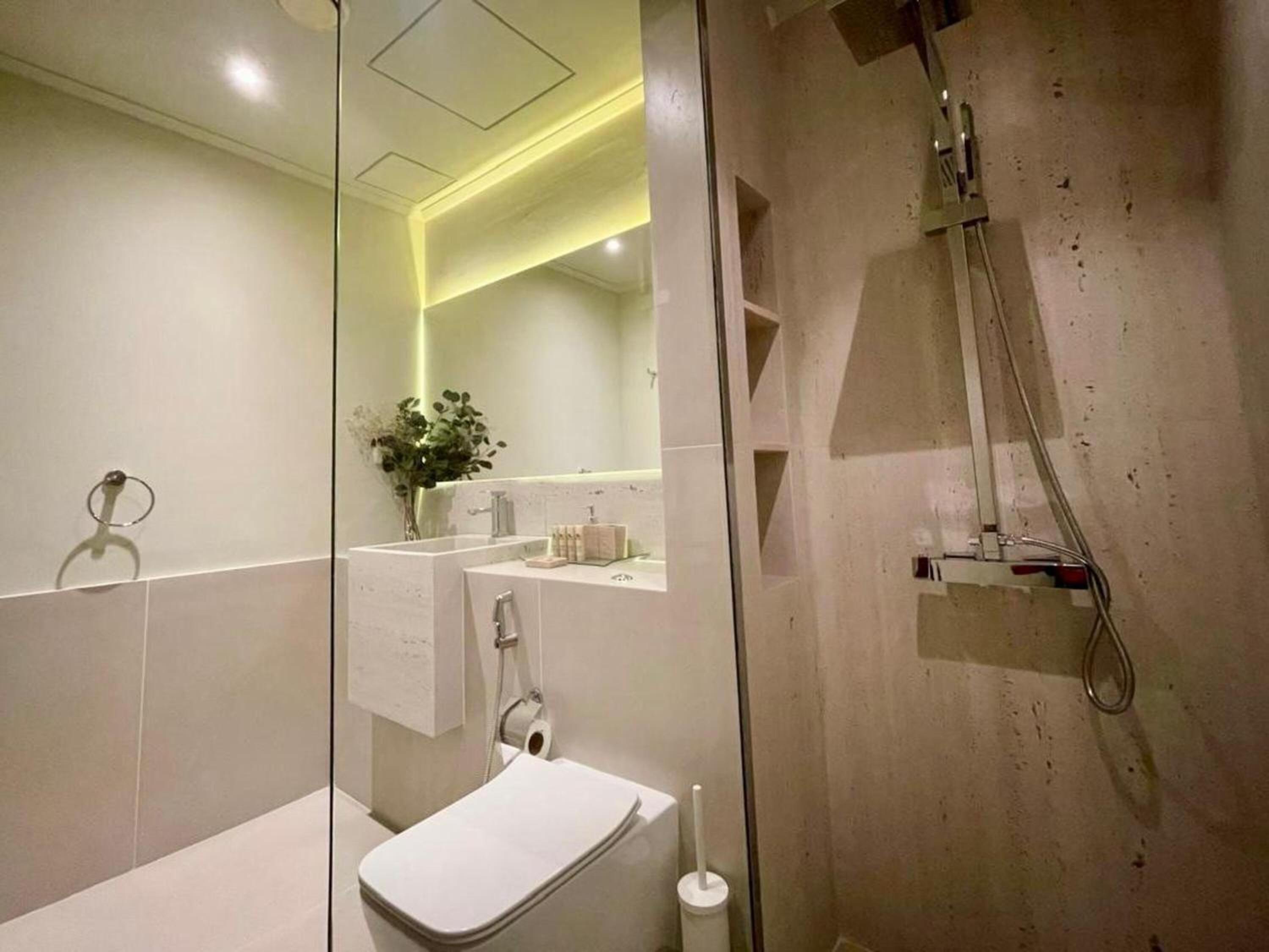 Maison Privee - Modern Beach Living in the Heart of Dubai Marina