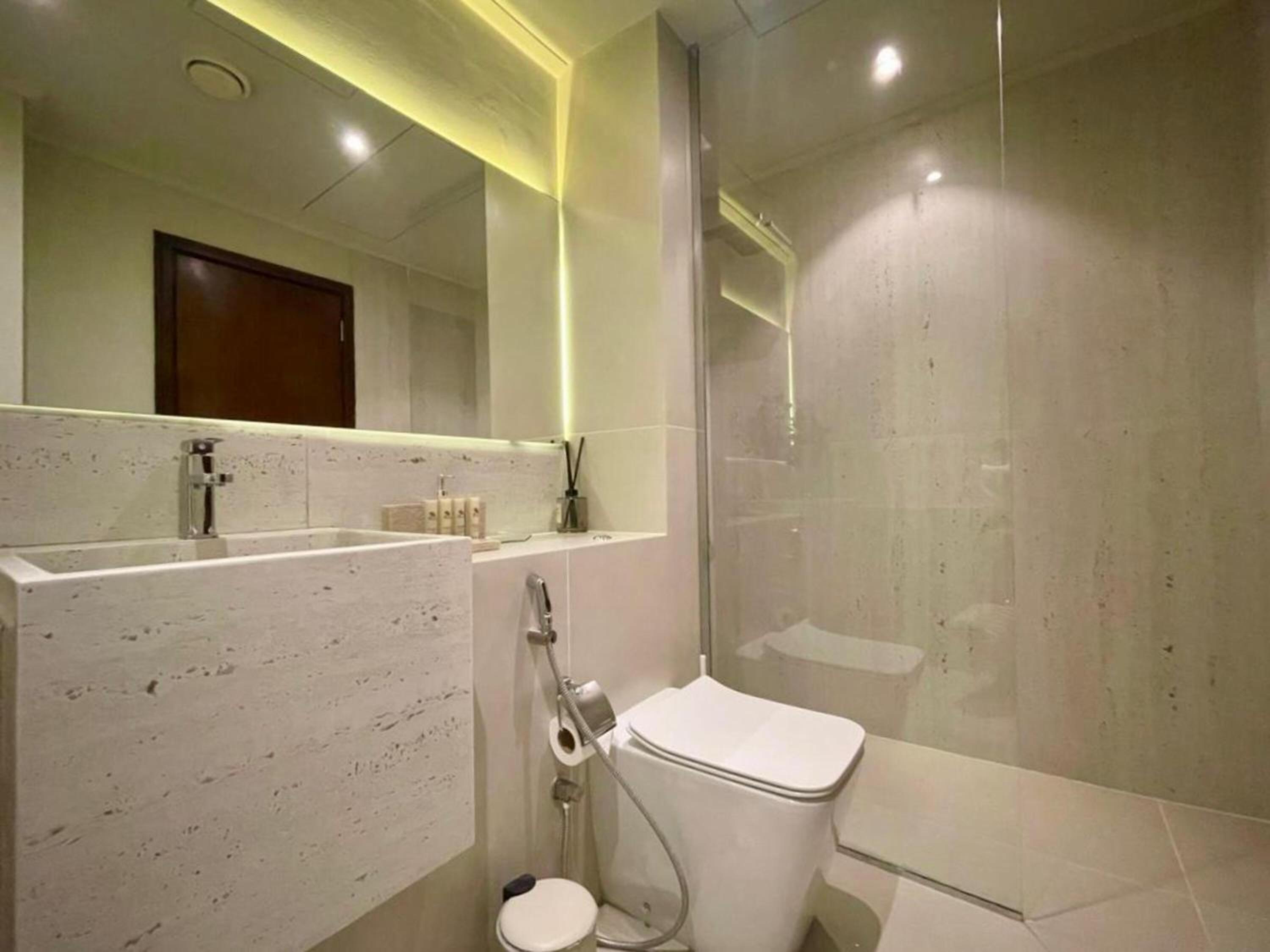 Maison Privee - Modern Beach Living in the Heart of Dubai Marina