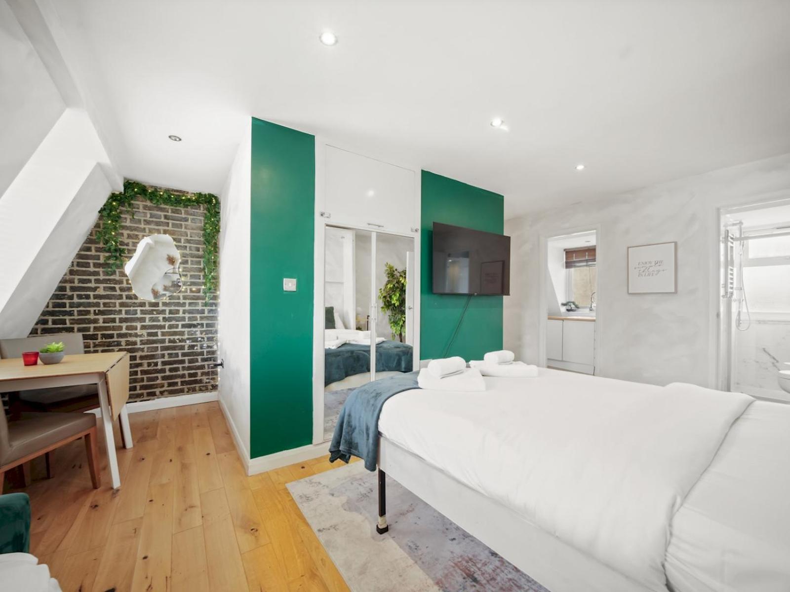Stylish Studio Apartment in Haggerston - Pass the Keys