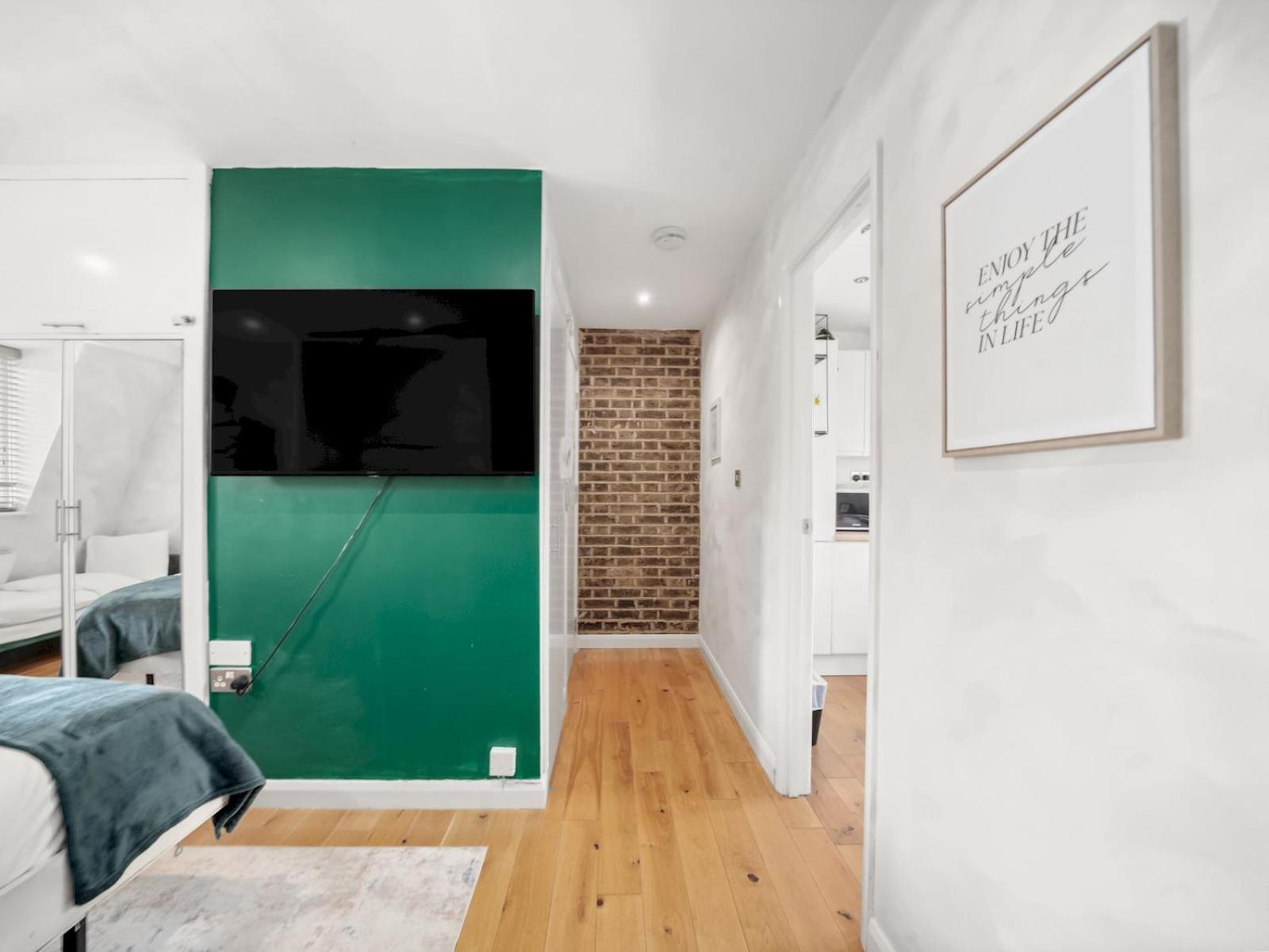 Stylish Studio Apartment in Haggerston - Pass the Keys