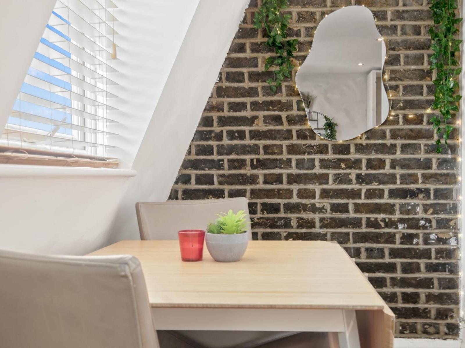 Stylish Studio Apartment in Haggerston - Pass the Keys