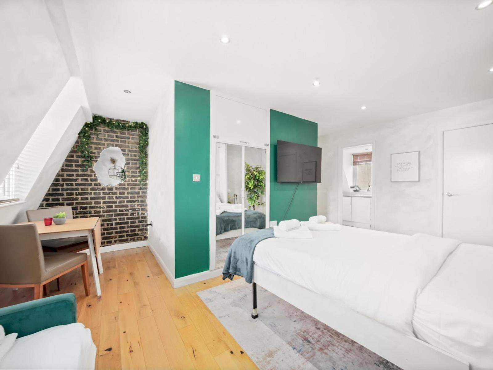 Stylish Studio Apartment in Haggerston - Pass the Keys