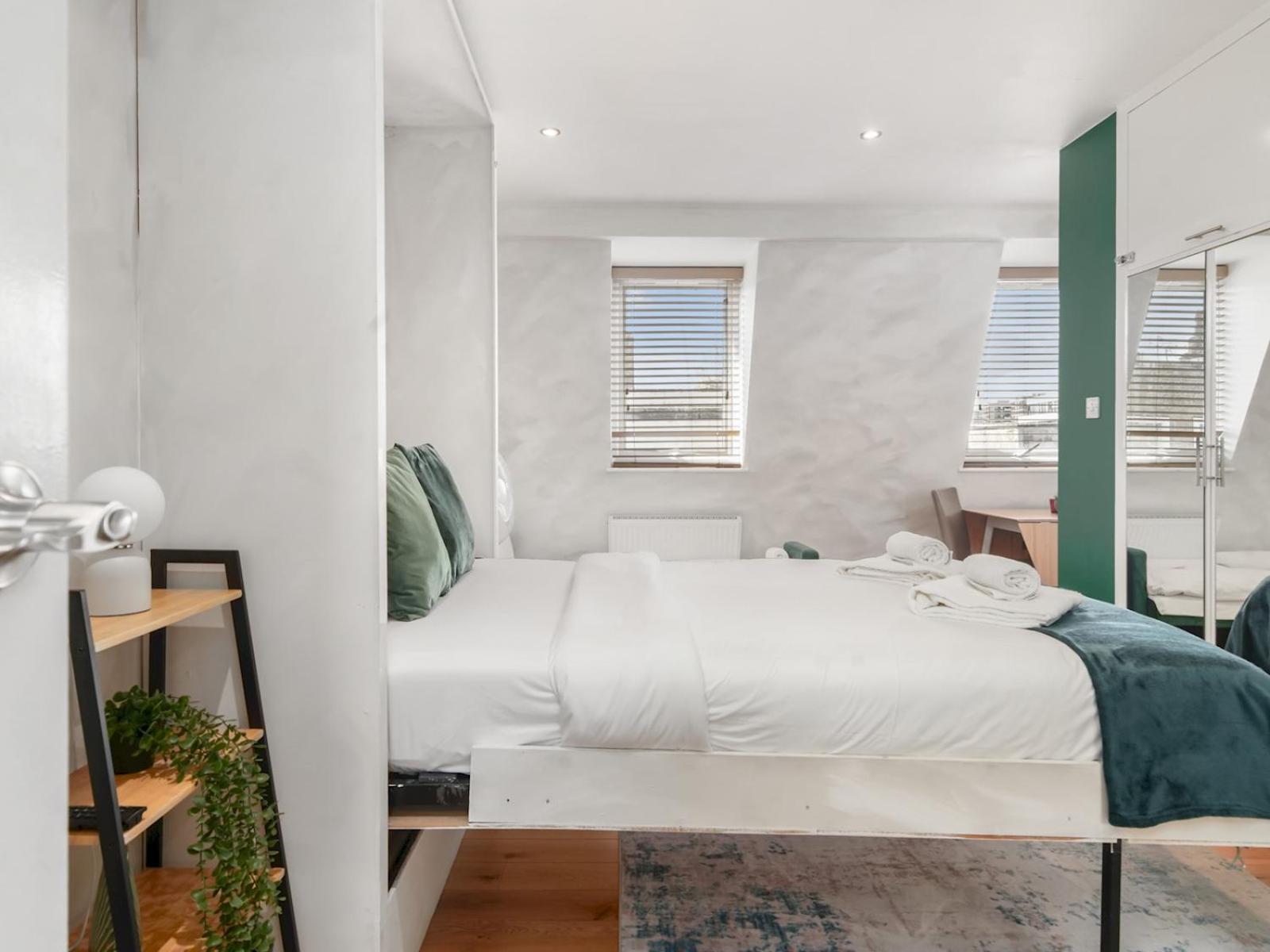 Stylish Studio Apartment in Haggerston - Pass the Keys