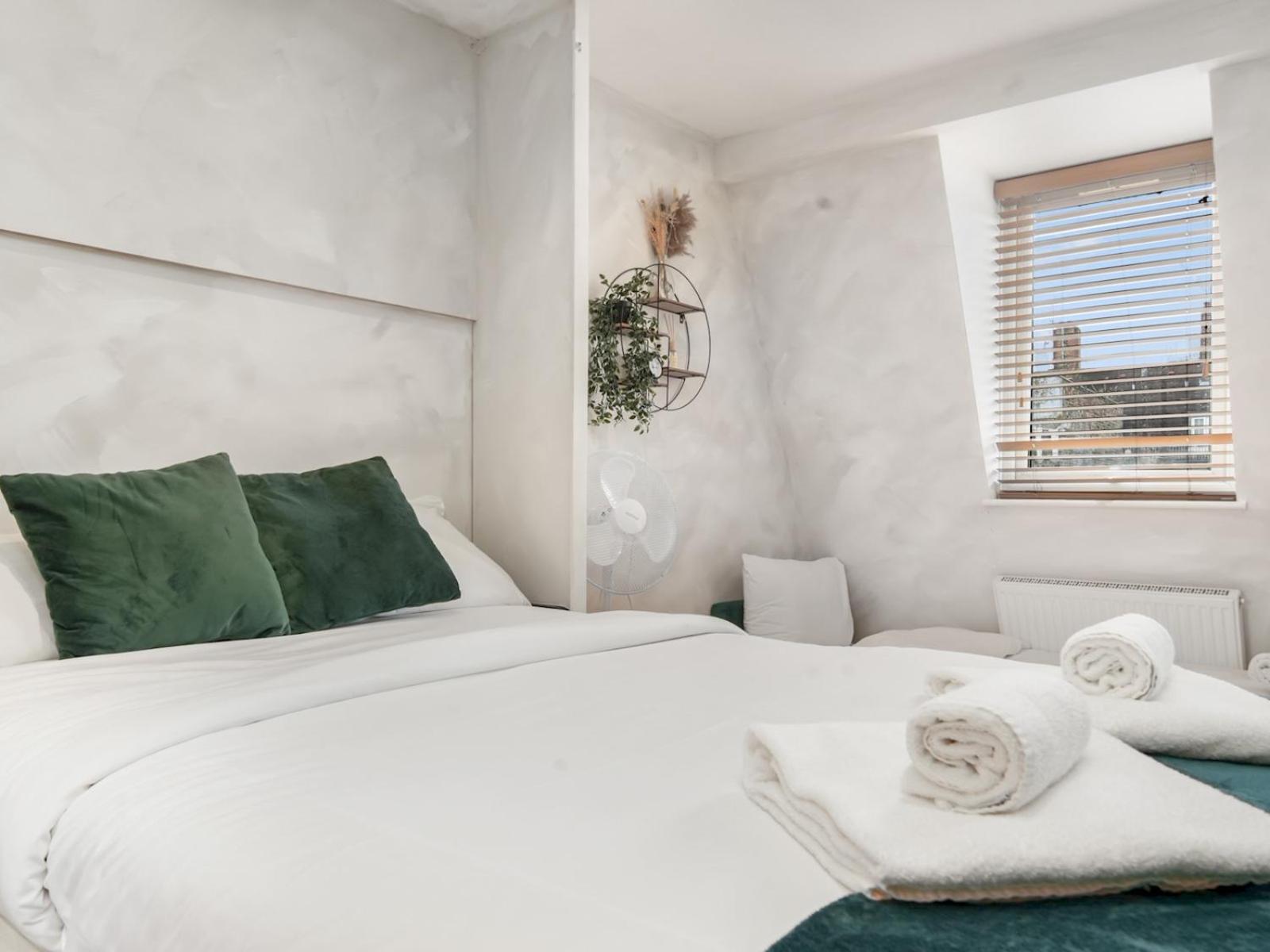 Stylish Studio Apartment in Haggerston - Pass the Keys