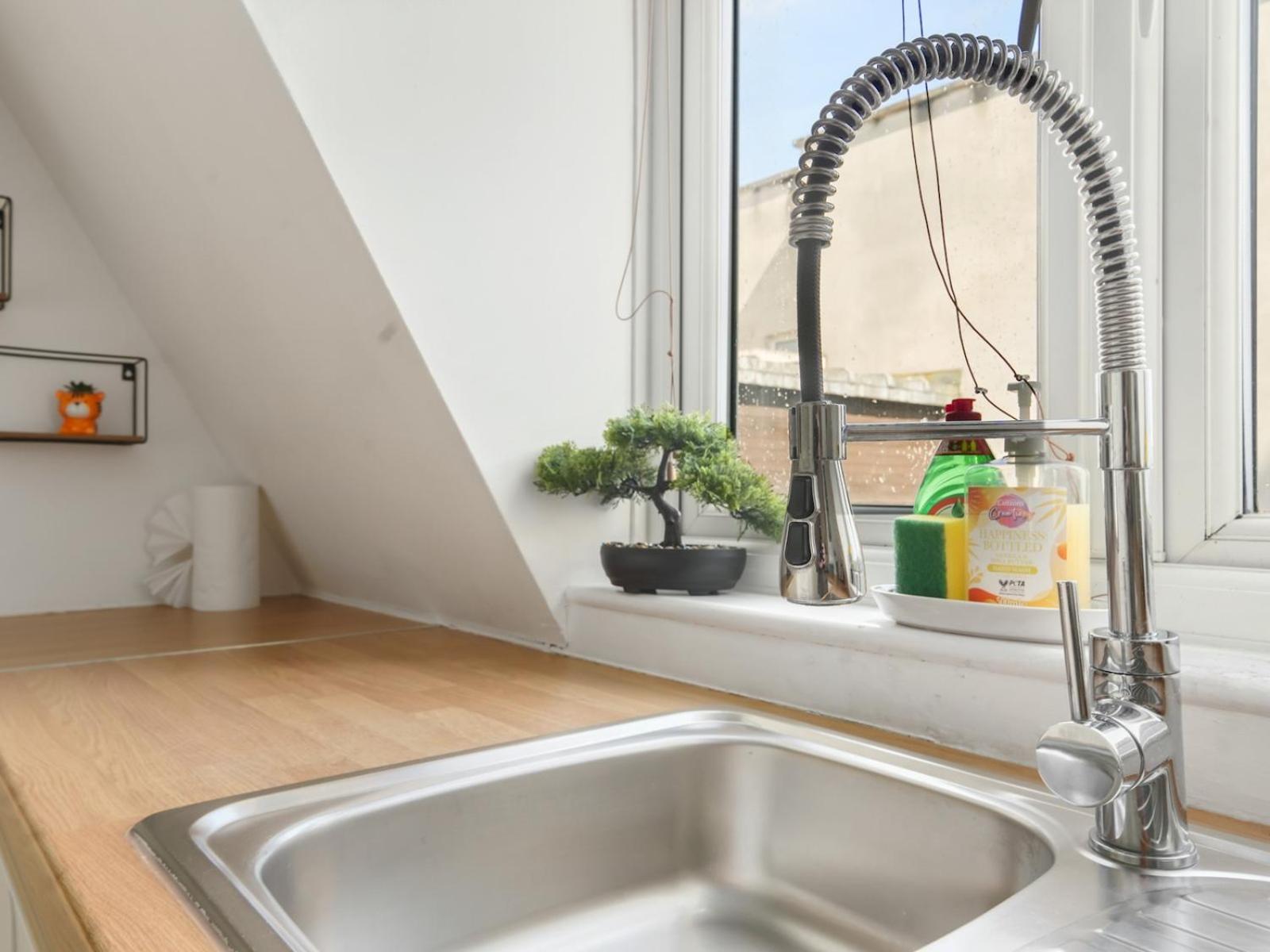 Stylish Studio Apartment in Haggerston - Pass the Keys