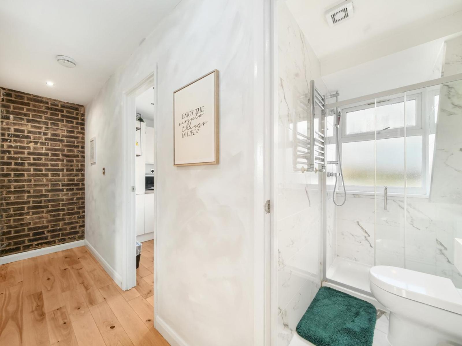 Stylish Studio Apartment in Haggerston - Pass the Keys