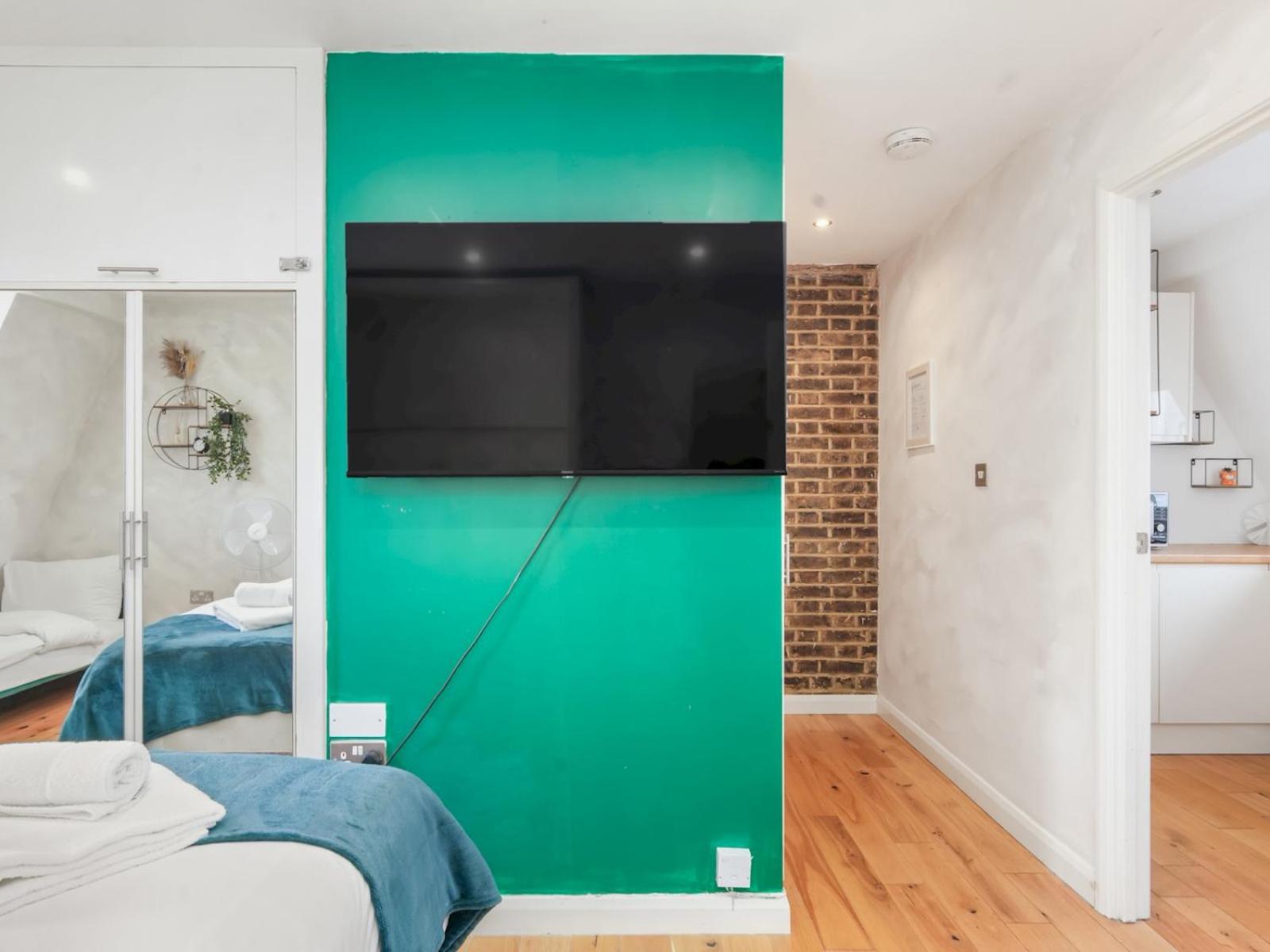 Stylish Studio Apartment in Haggerston - Pass the Keys