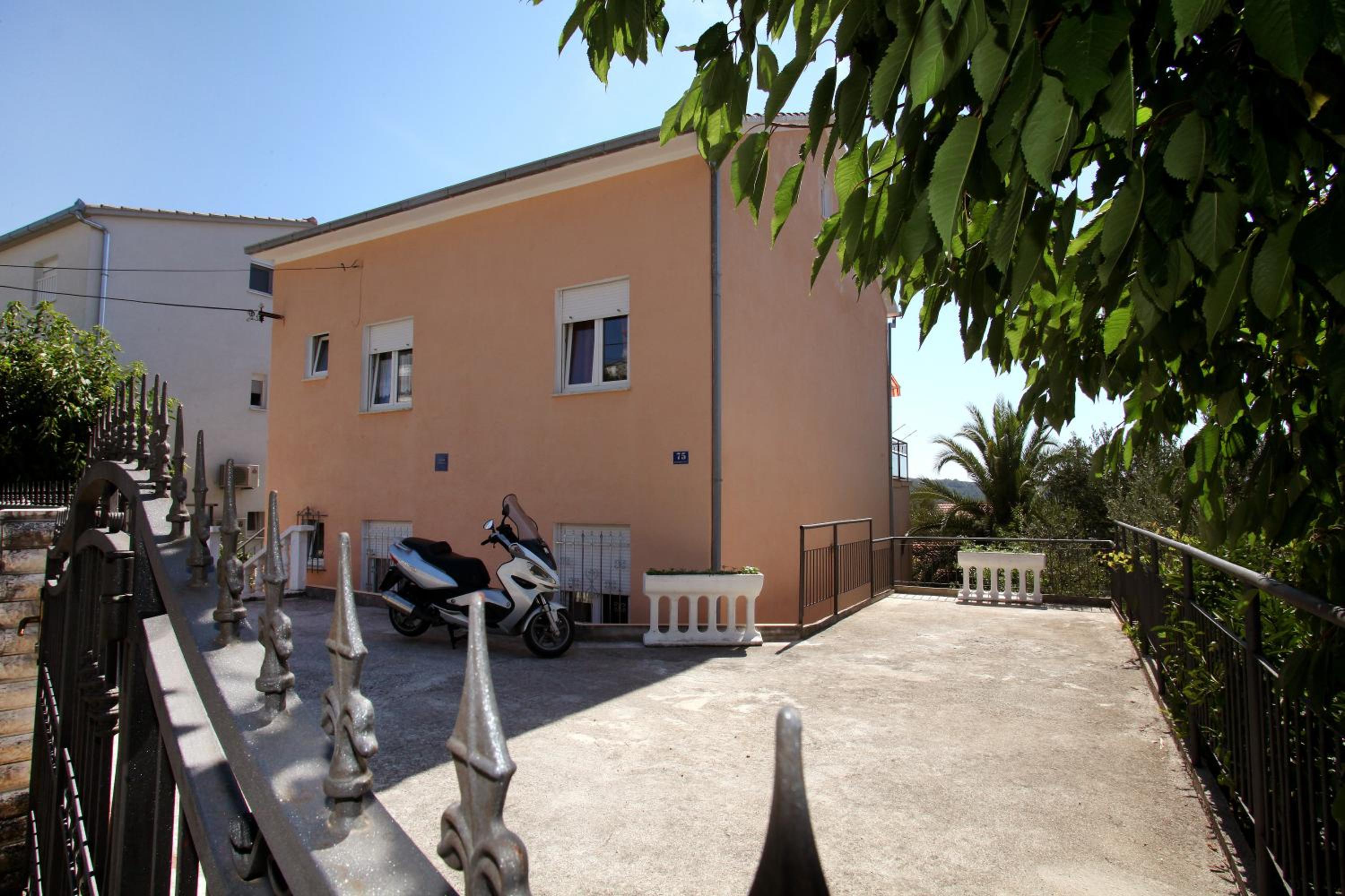 Apartments Jasmin view 4