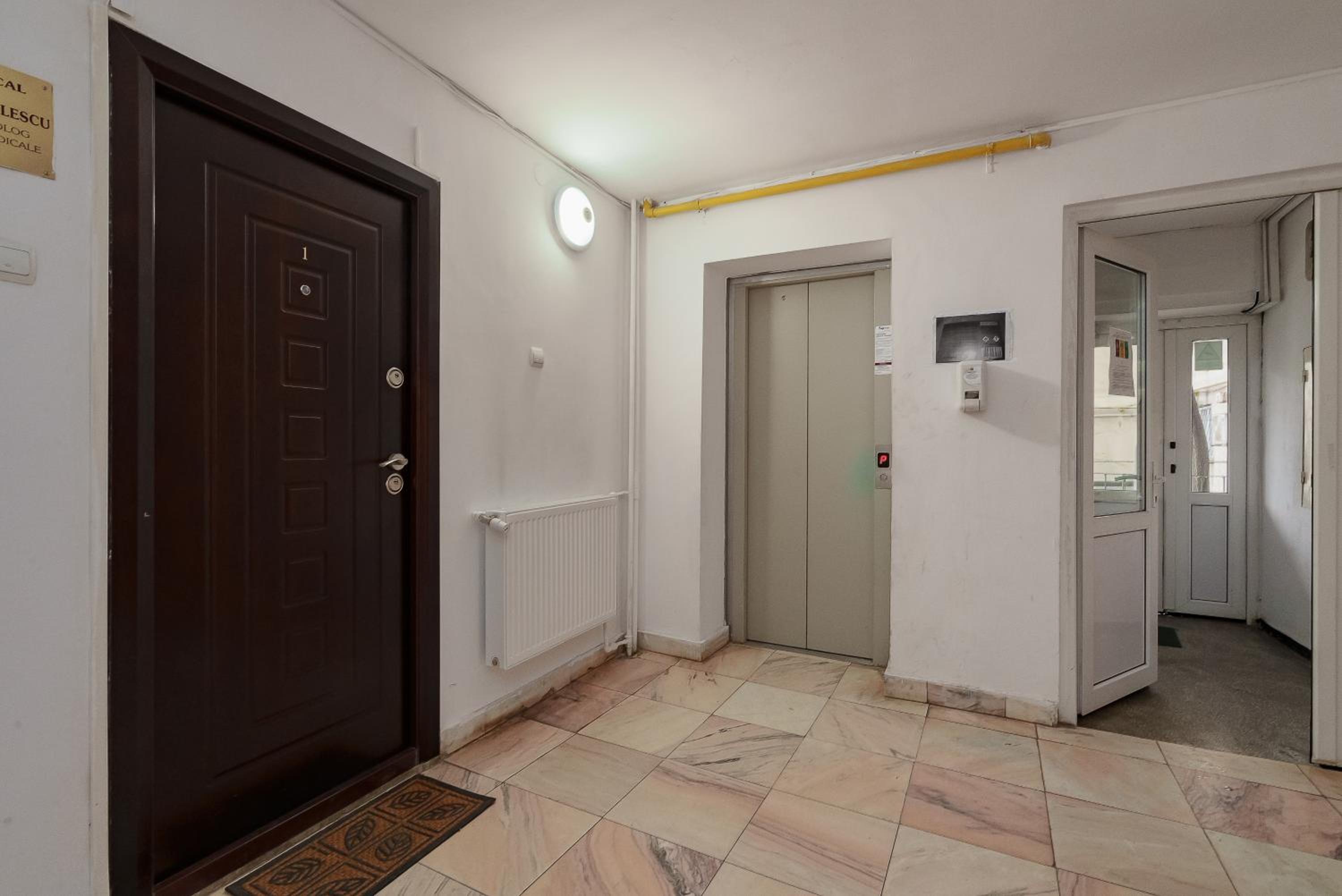 Bright Studio Close to Alba Iulia Square with WiFi