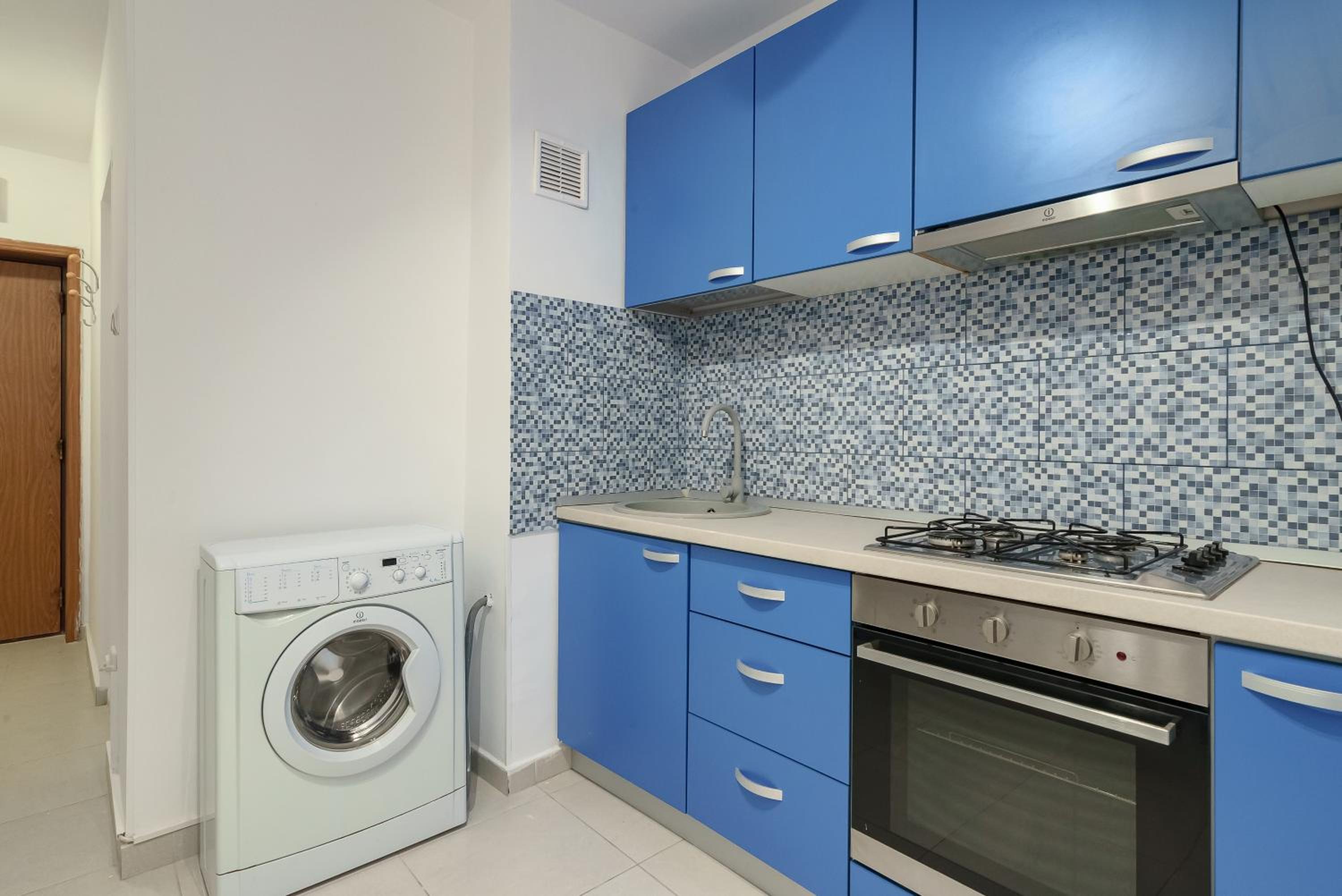 Bright Studio Close to Alba Iulia Square with WiFi