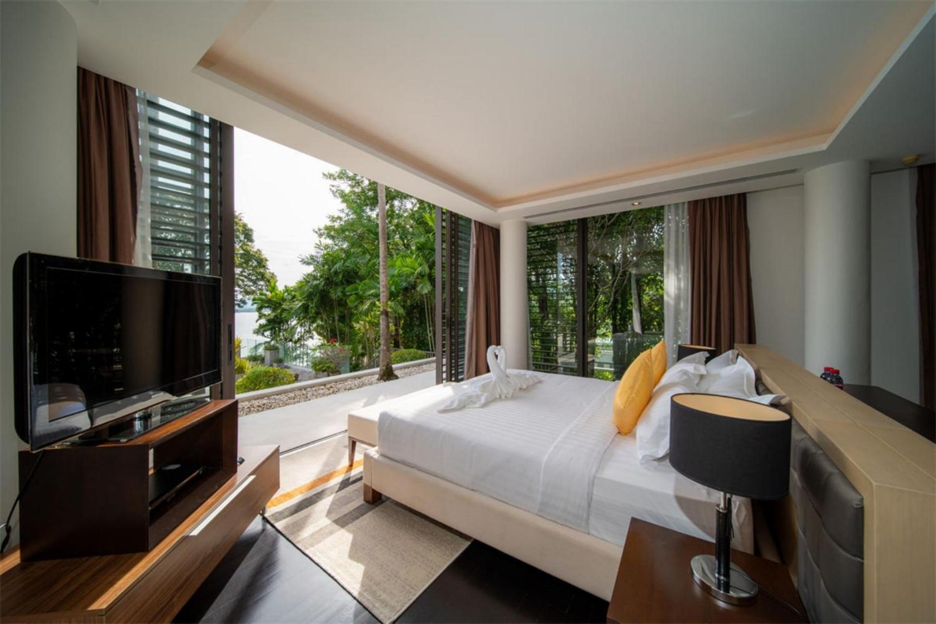 Villa Elegance Luxury Ocean View Pool Villa with Breakfas & Daily Maid Service