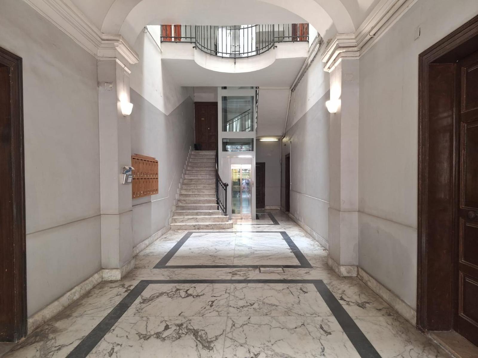 Bari via Tanzi 27 Bari