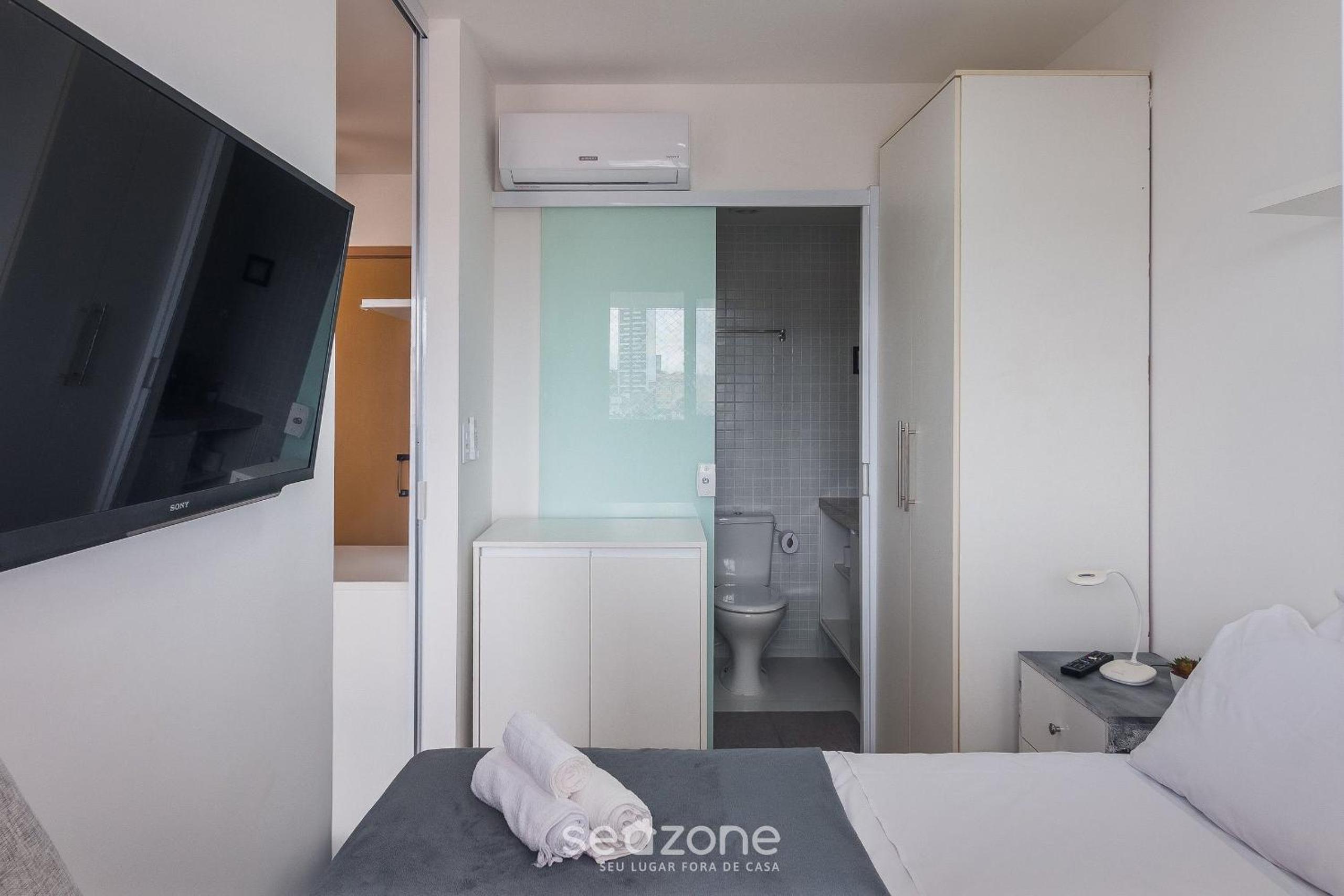 Condo. w/ Pool and Gym 70 m from the Beach - SMA