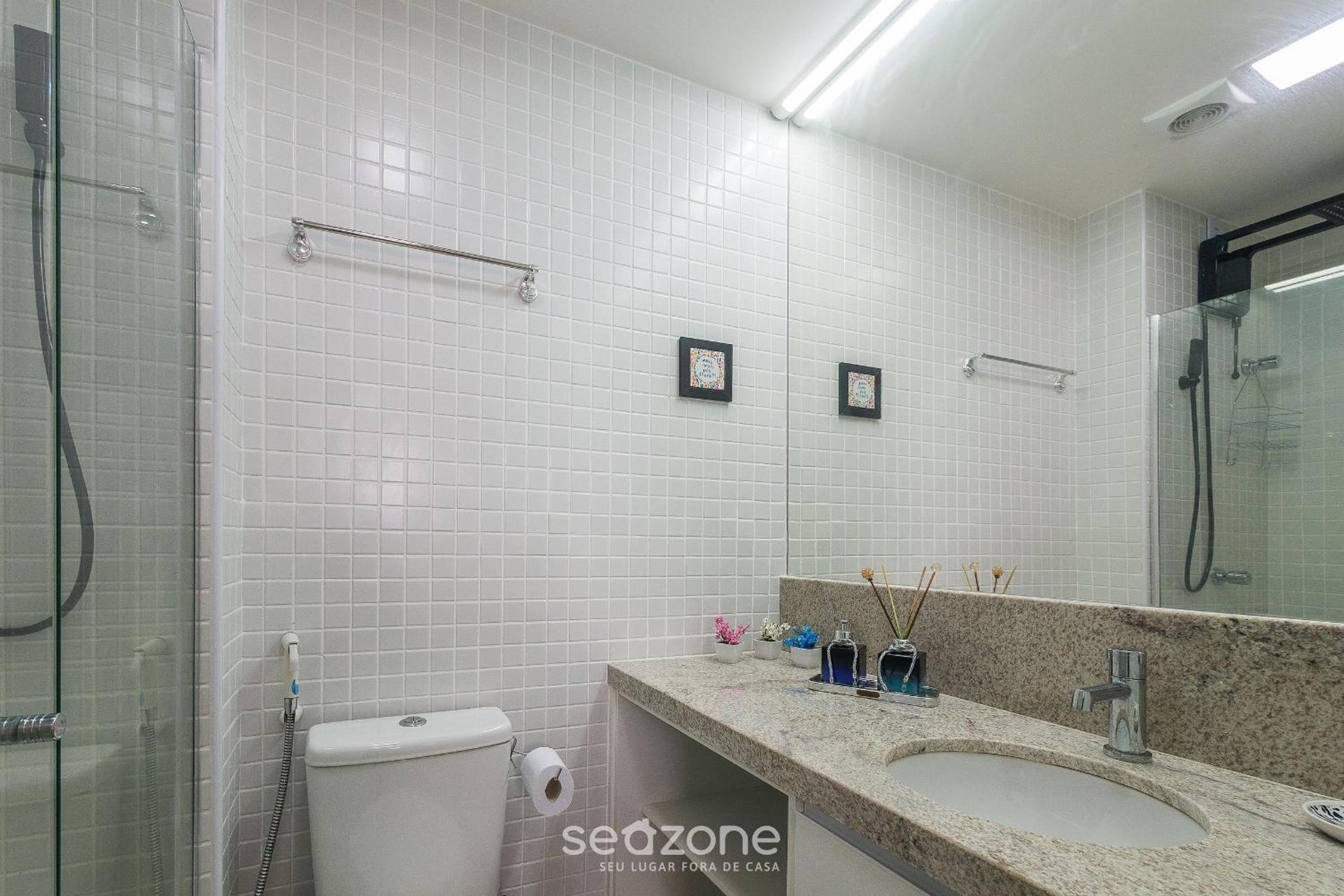 Condo. w/ Pool and Gym 70 m from the Beach - SMA