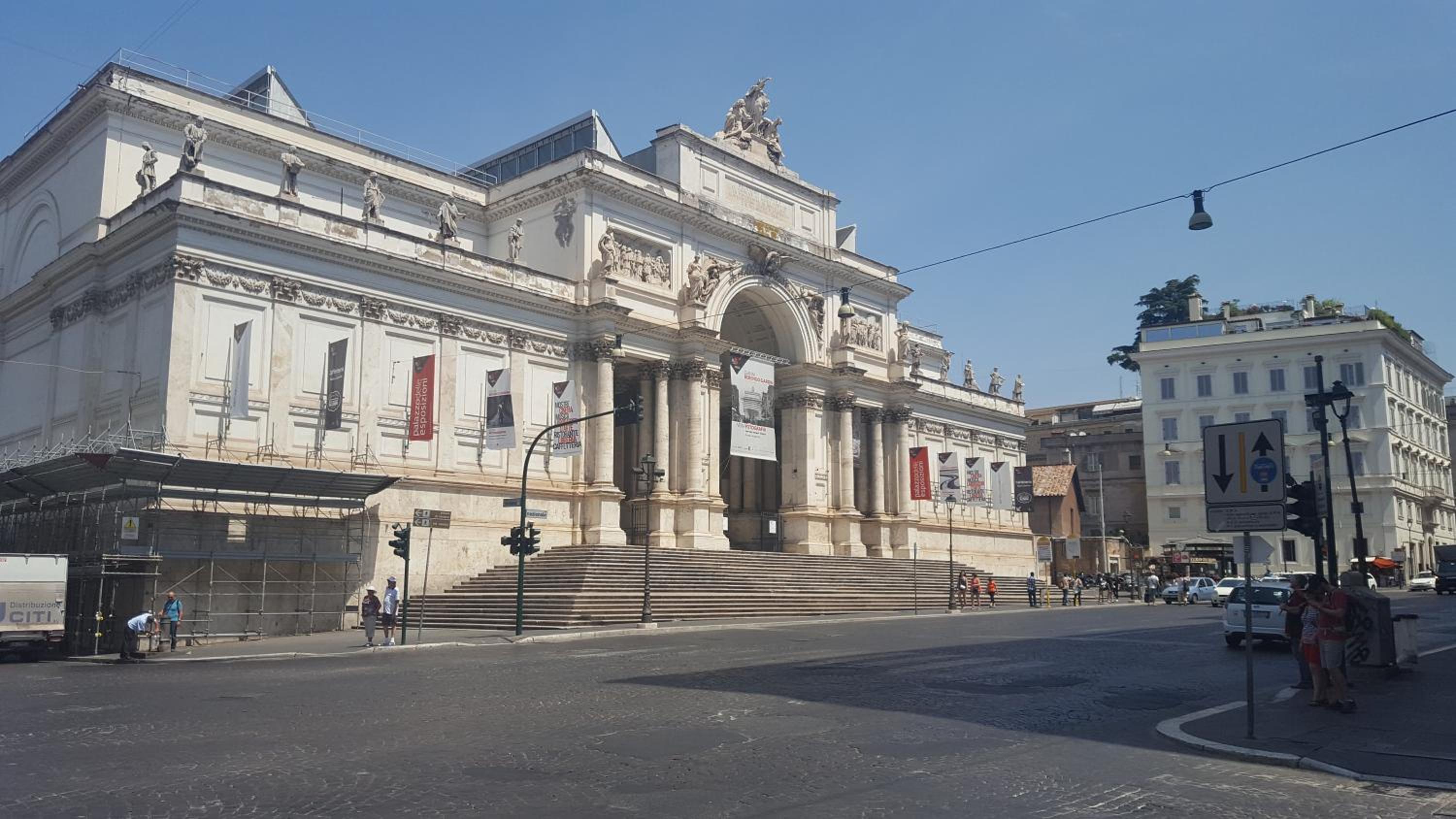 Una Finestra su Monti