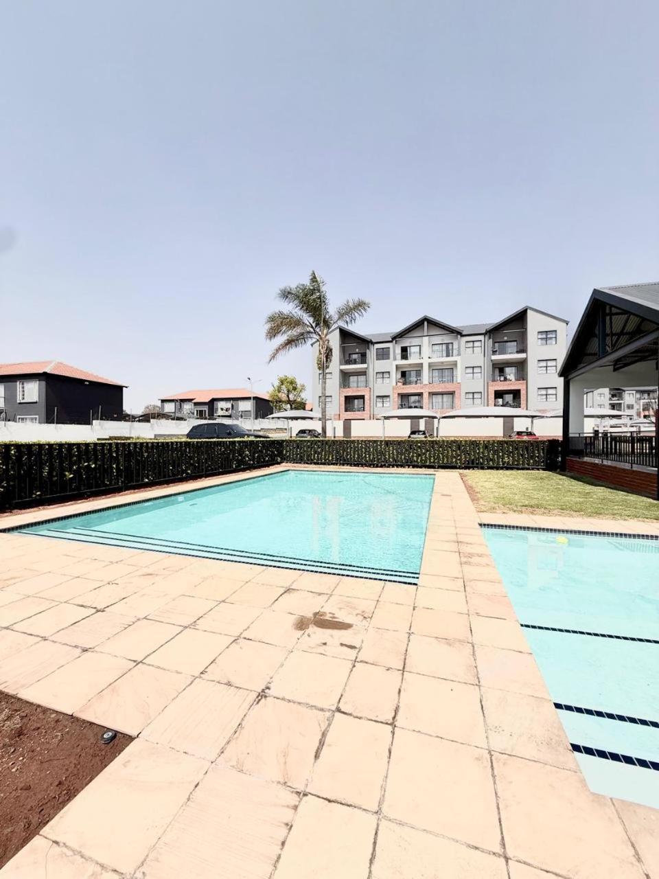 The Aura 344 Swimming pool & gym-work or play