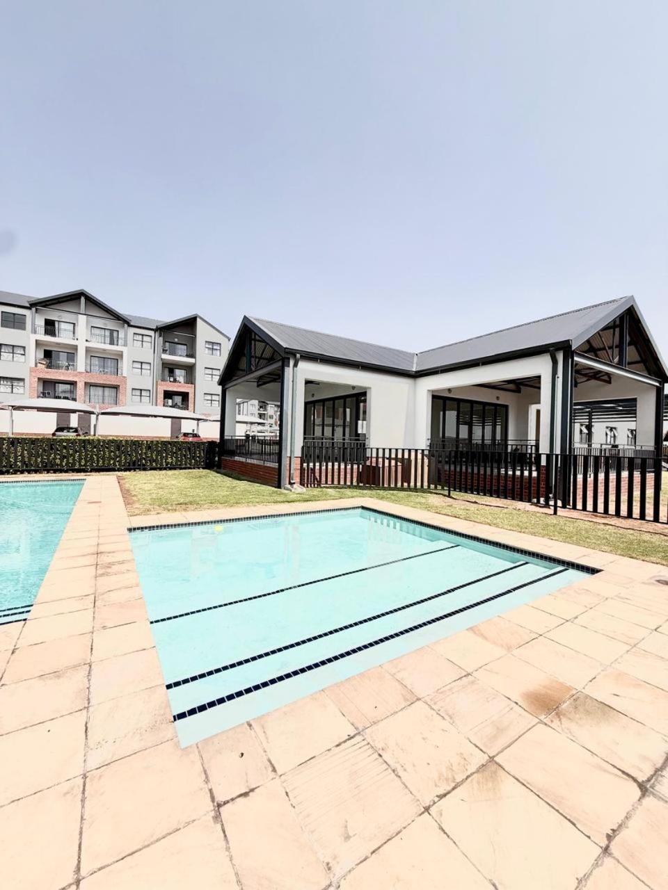 The Aura 344 Swimming pool & gym-work or play