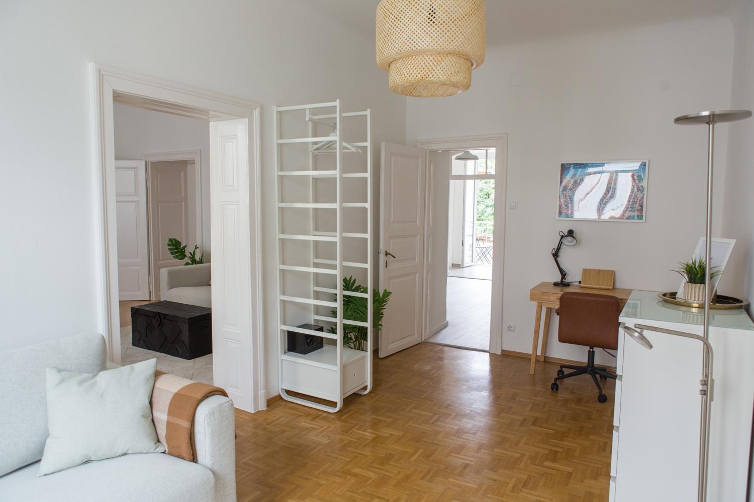 Bright City Apartment
