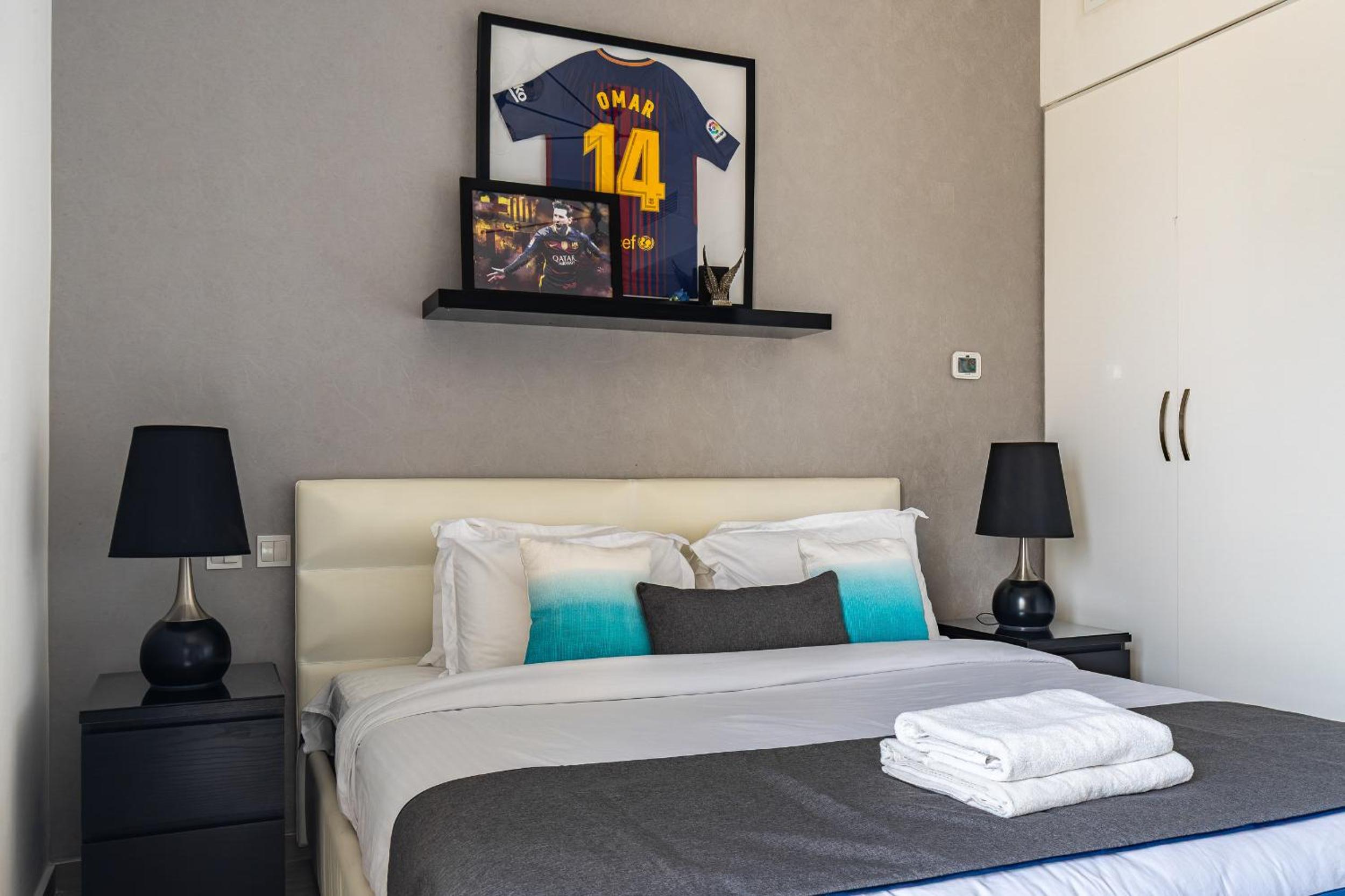 Simply Comfort Vacation Homes Rental Lux Penthouse 4BR Apartment with Iconic Marina Views in Sadaf2 JBR