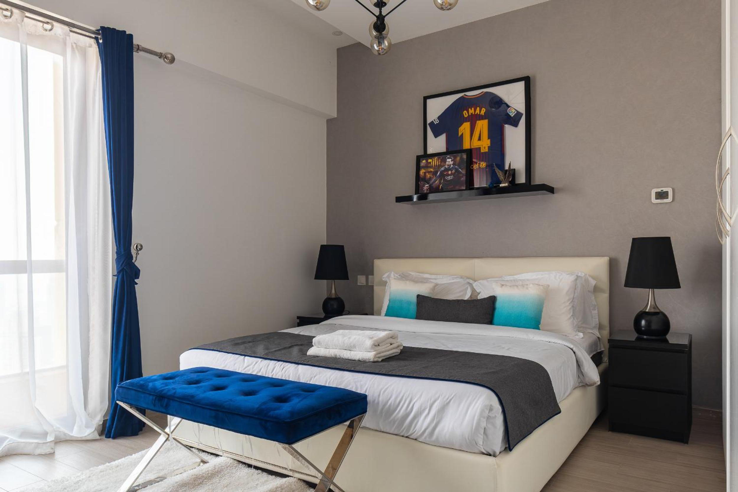 Simply Comfort Vacation Homes Rental Lux Penthouse 4BR Apartment with Iconic Marina Views in Sadaf2 JBR