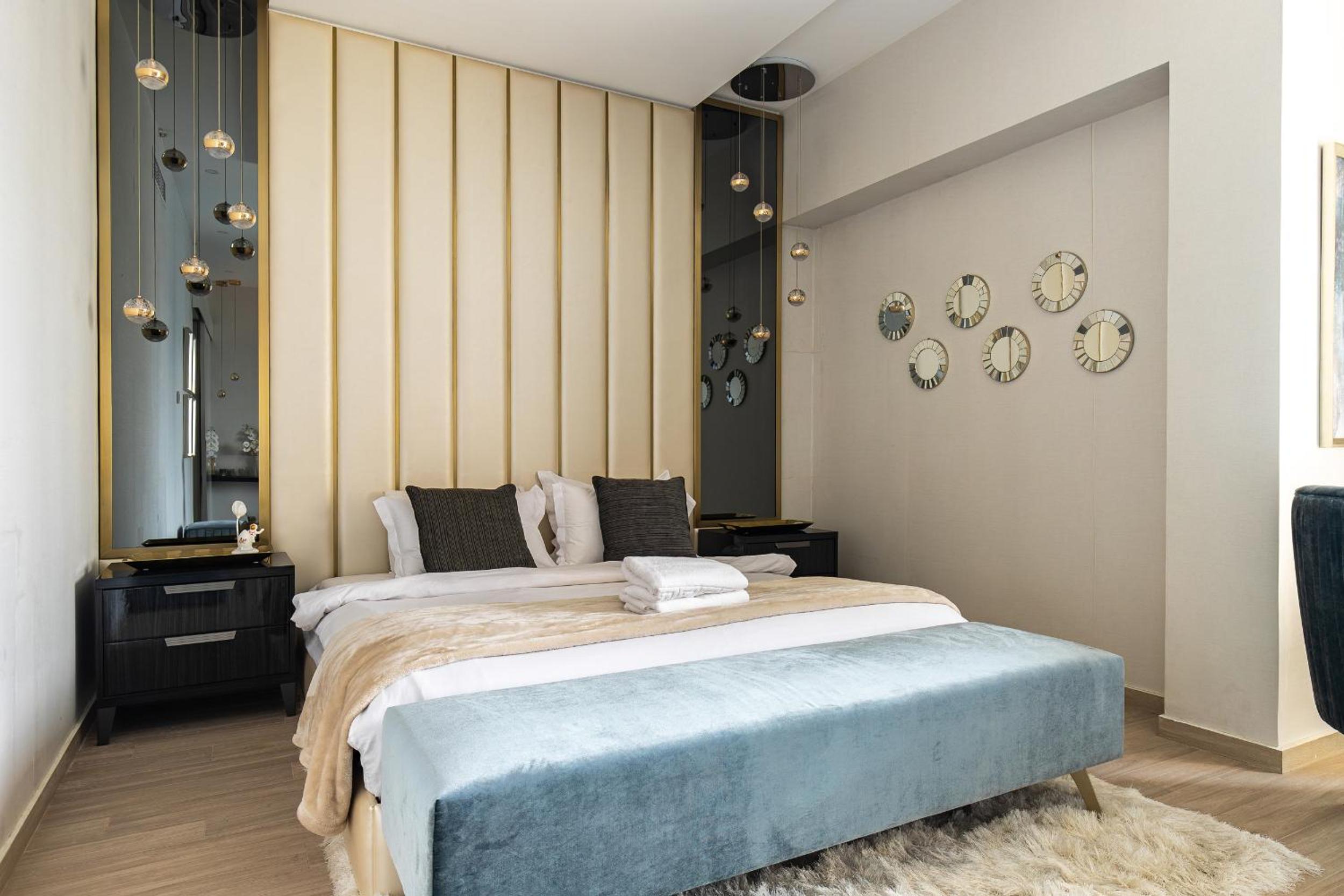 Simply Comfort Vacation Homes Rental Lux Penthouse 4BR Apartment with Iconic Marina Views in Sadaf2 JBR