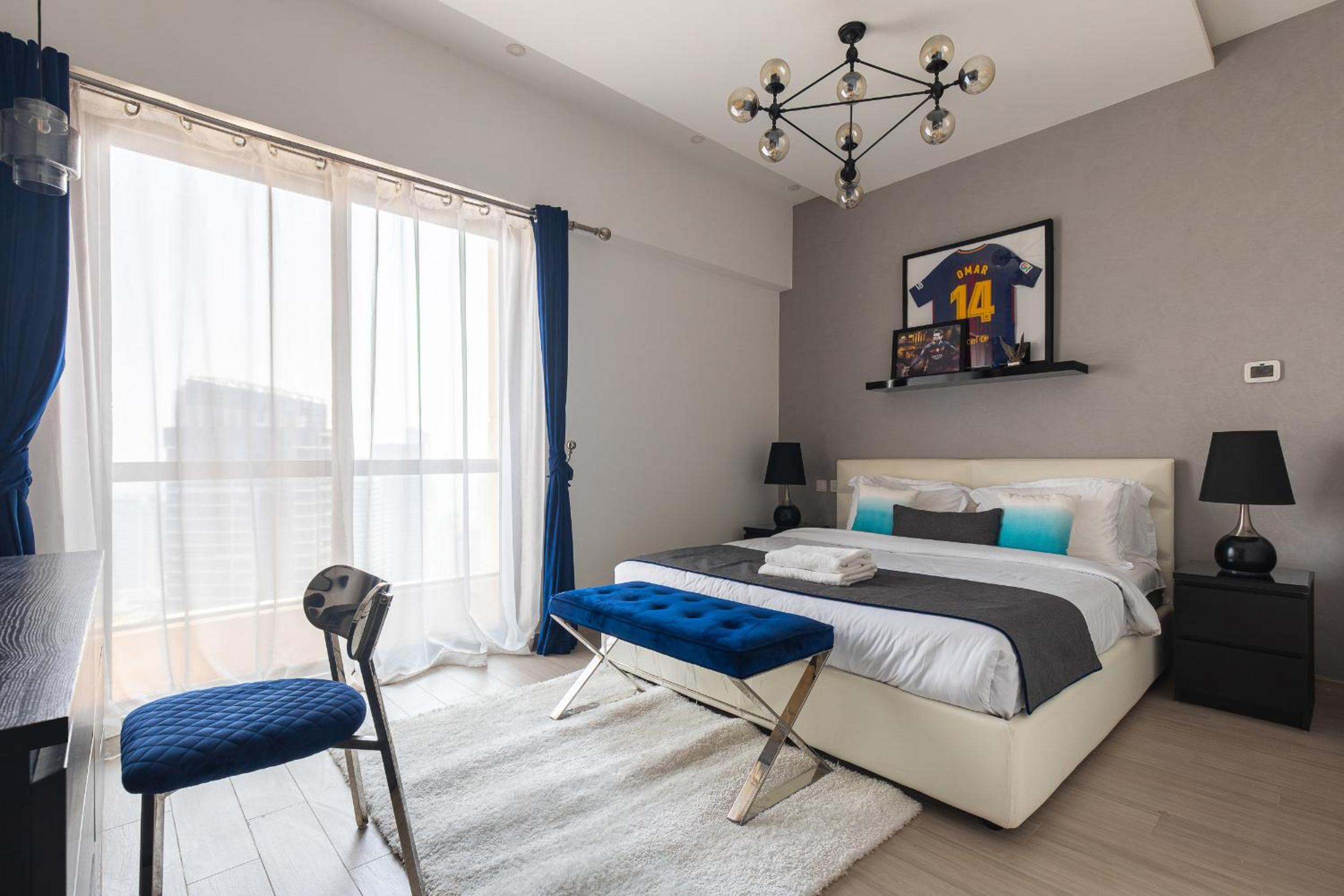Simply Comfort Vacation Homes Rental Lux Penthouse 4BR Apartment with Iconic Marina Views in Sadaf2 JBR