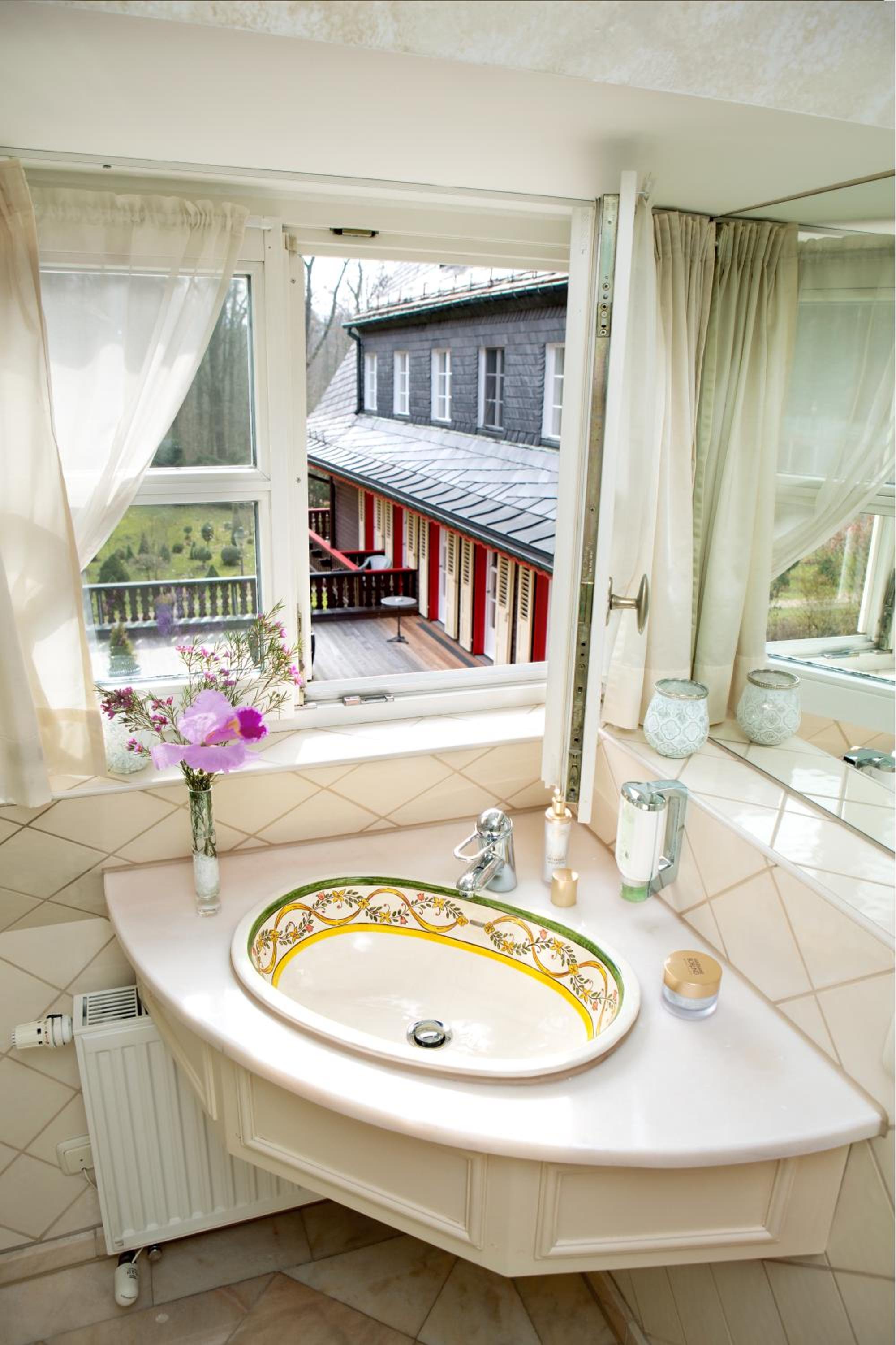 Romantik Hotel Jagdhaus Waldidyll - Property Image 3