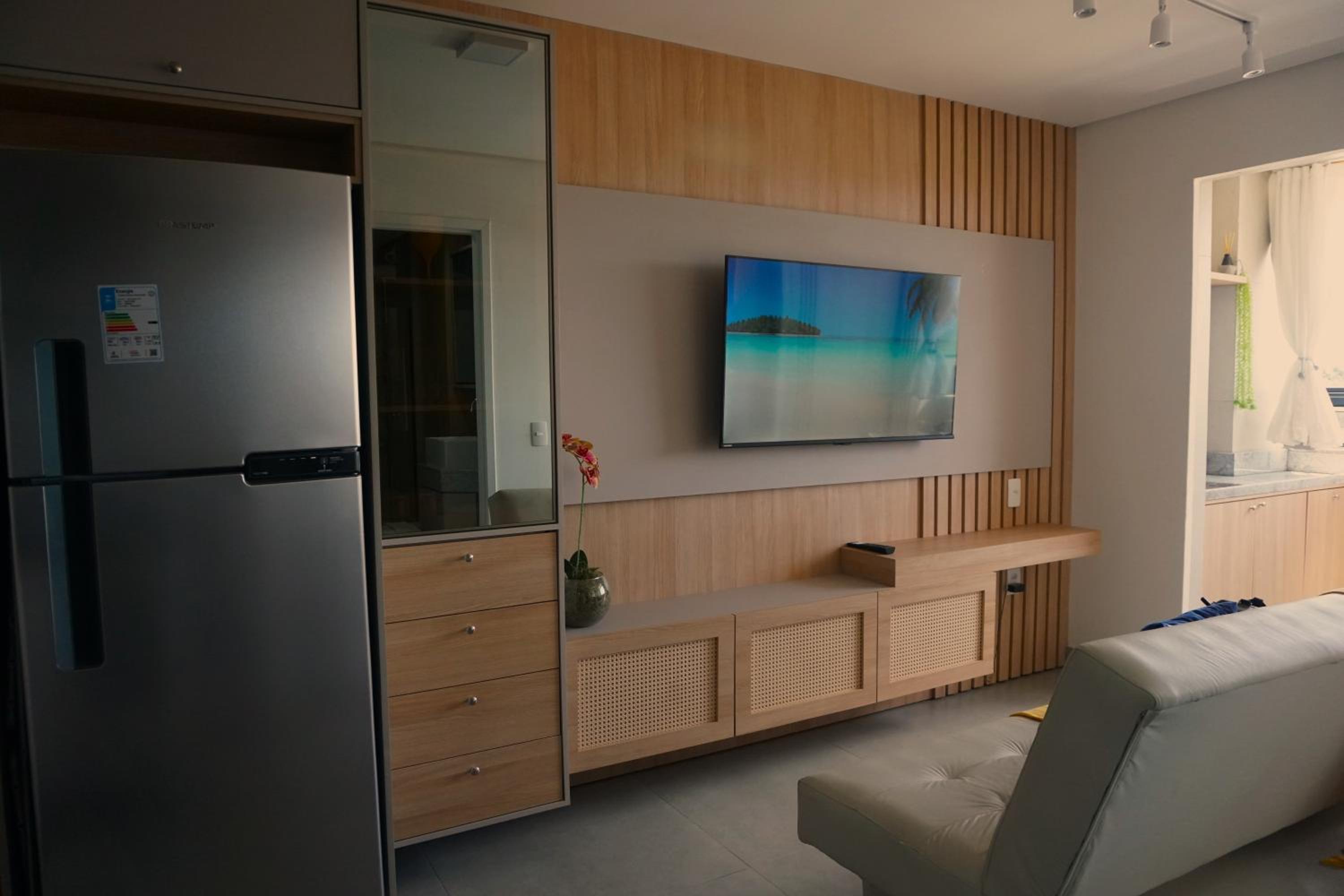 Premium Central 4mim a pé da praia flat completo climatizado