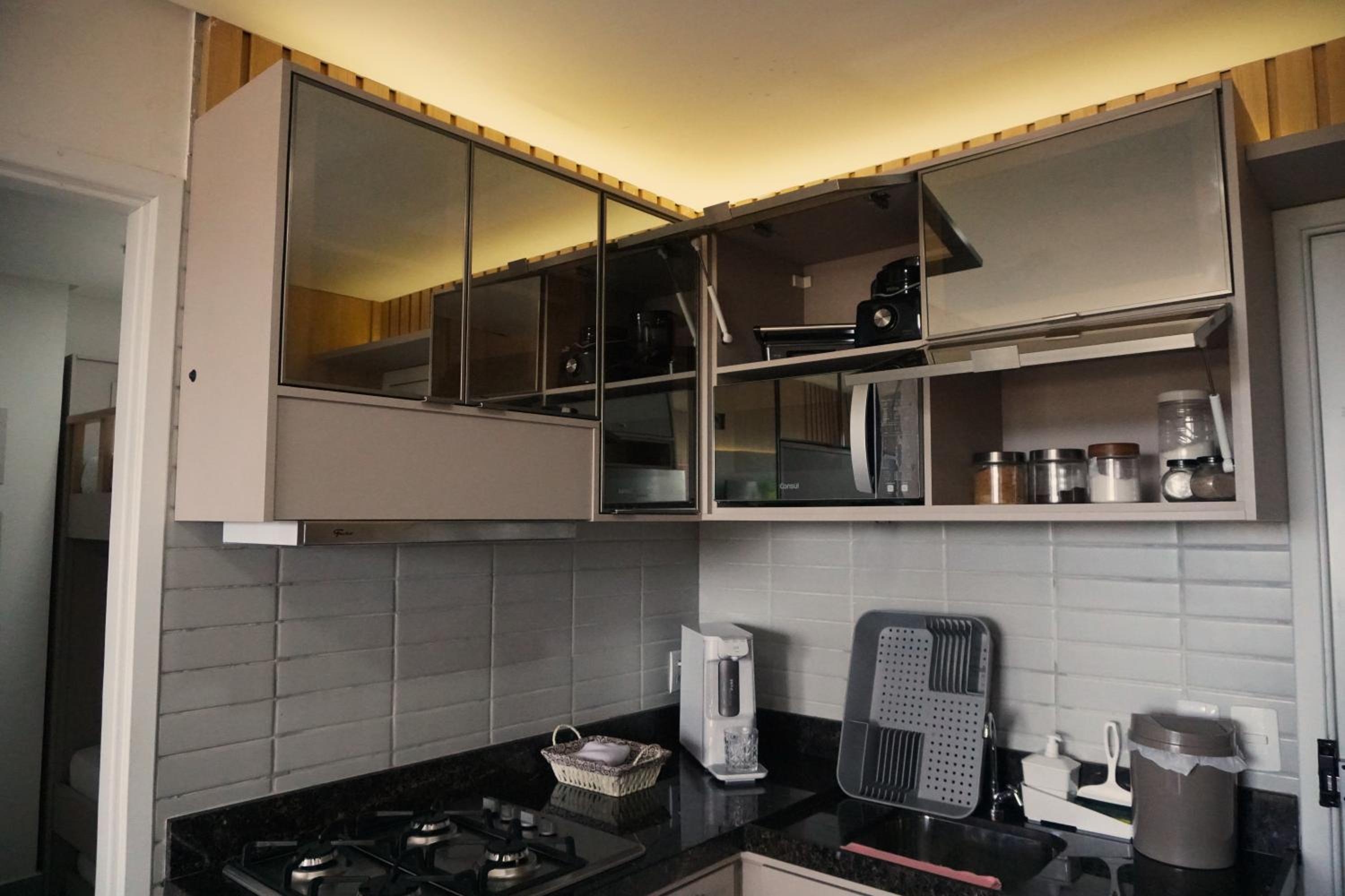 Premium Central 4mim a pé da praia flat completo climatizado