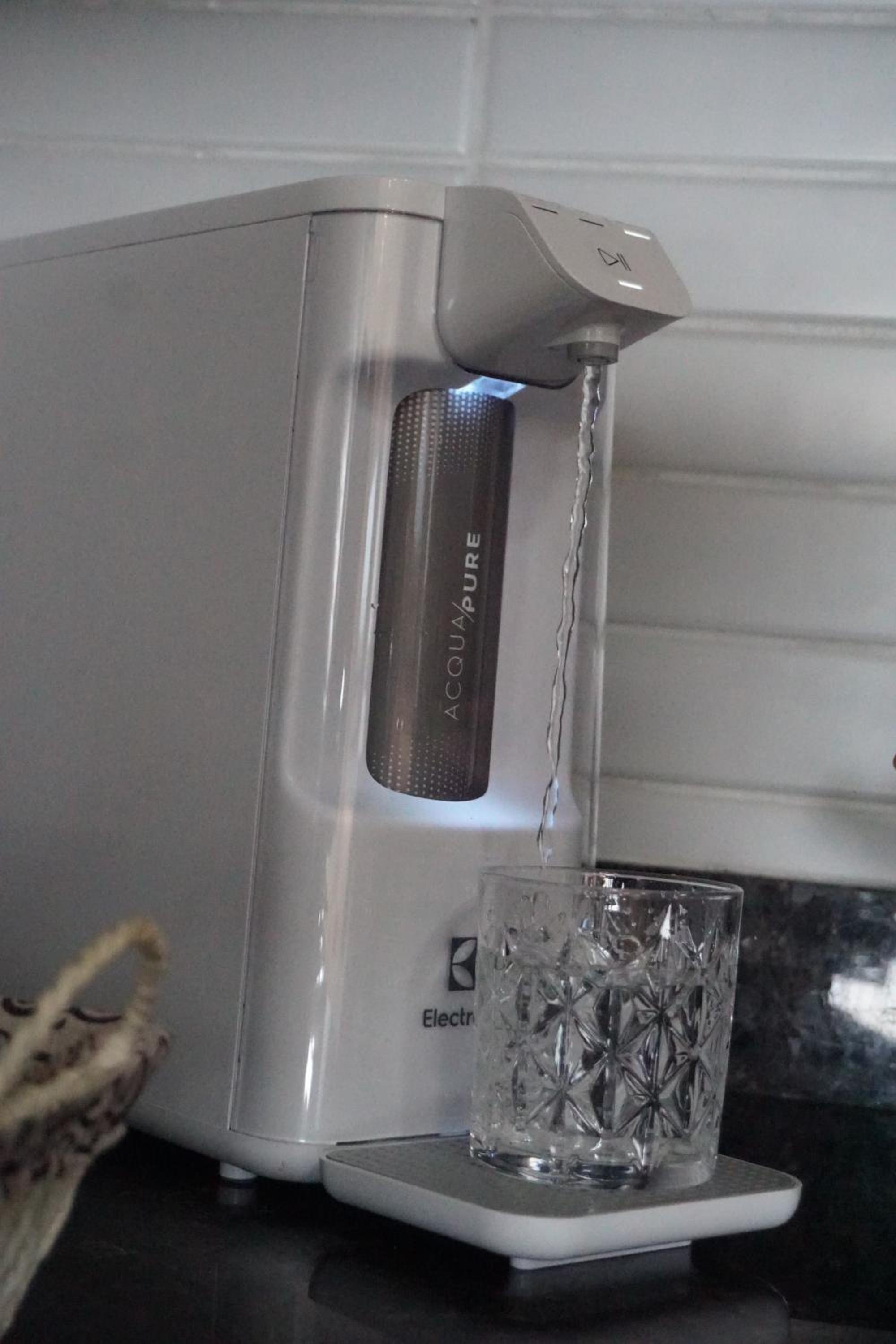 Premium Central 4mim a pé da praia flat completo climatizado